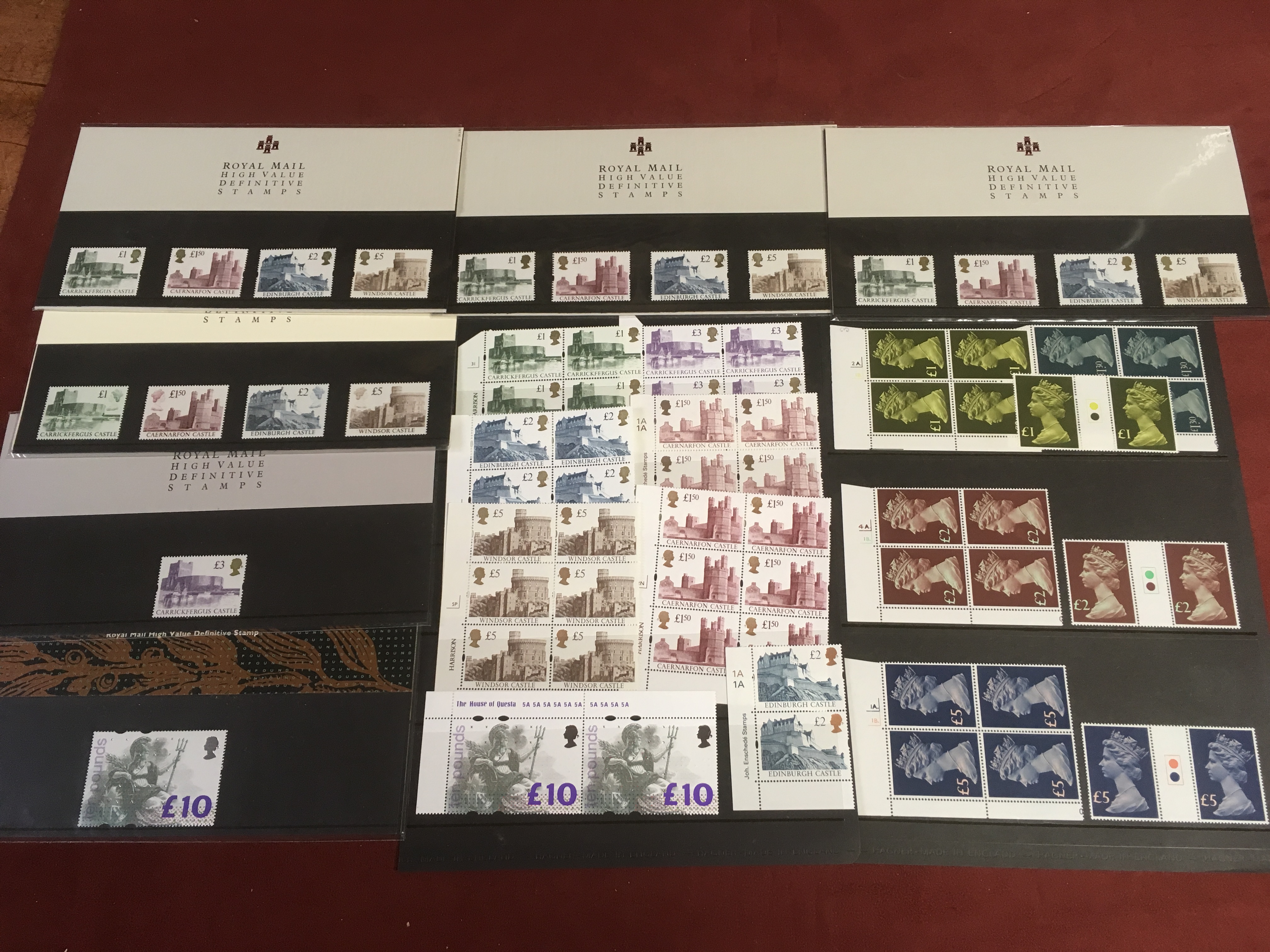 GB: 1977-95 MACHIN AND CASTLE HIGH VALUES MINT MULTIPLES AND PRESENTATION PACKS, FACE APPROX.