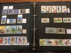 BINDER WITH EX DEALER'S STOCK BIRD THEMATICS, SETS AND SINGLES,