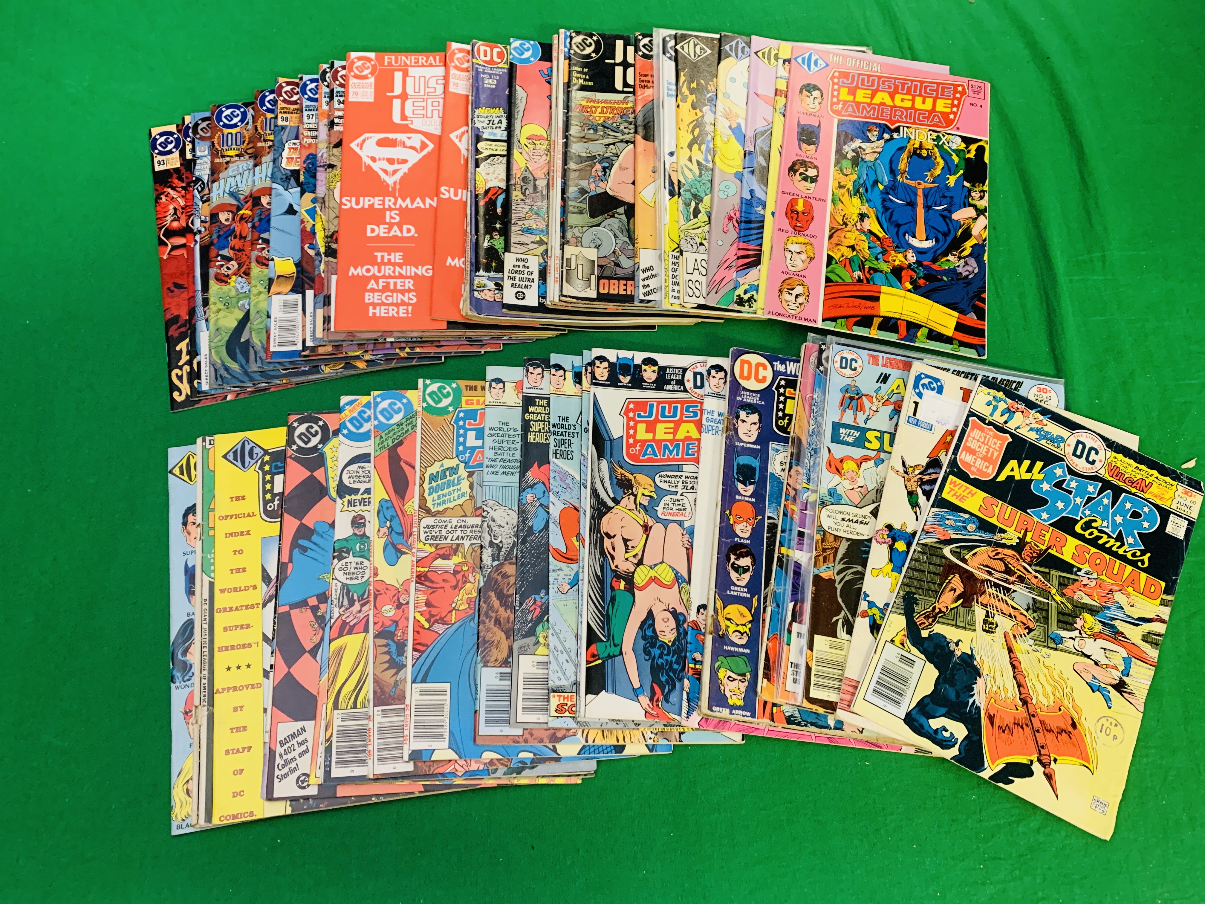 COLLECTION OF DC COMICS JUSTICE LEAGUE OF AMERICA INCLUDING EARLY ISSUES OF JLA.