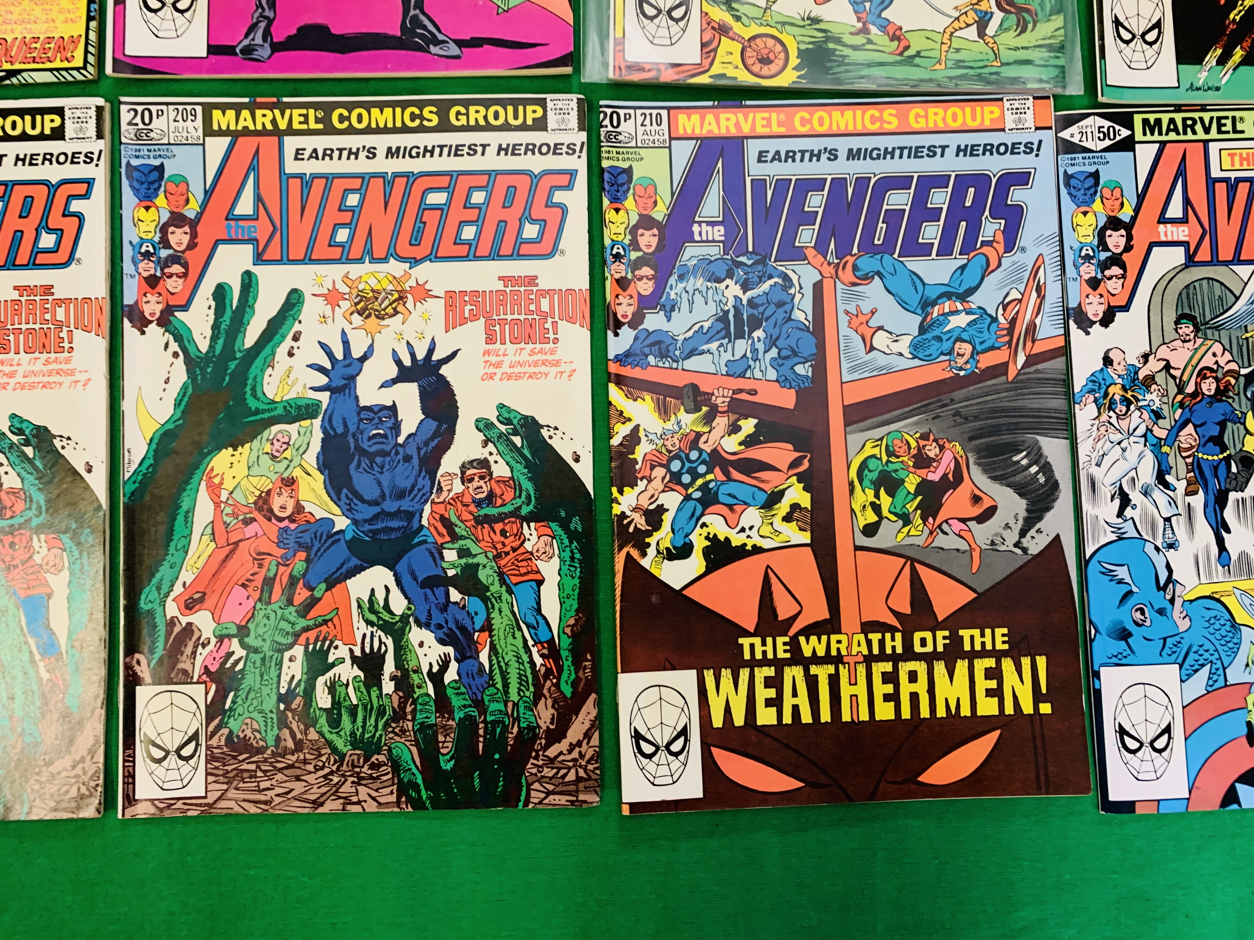 MARVEL COMICS THE AVENGERS NO. 101 - 299, MISSING ISSUES 103 AND 110. - Image 79 of 130