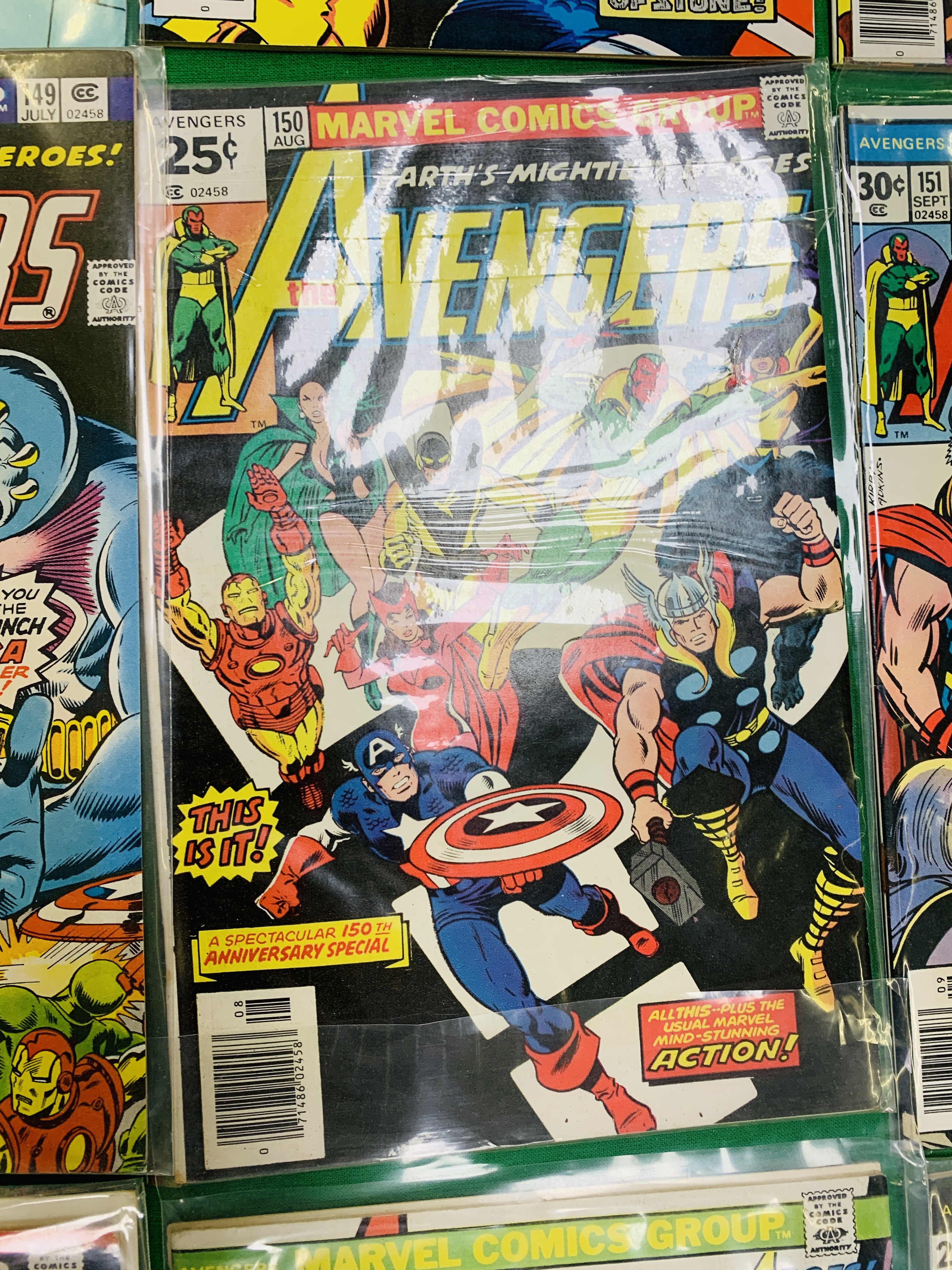 MARVEL COMICS THE AVENGERS NO. 101 - 299, MISSING ISSUES 103 AND 110. - Image 36 of 130