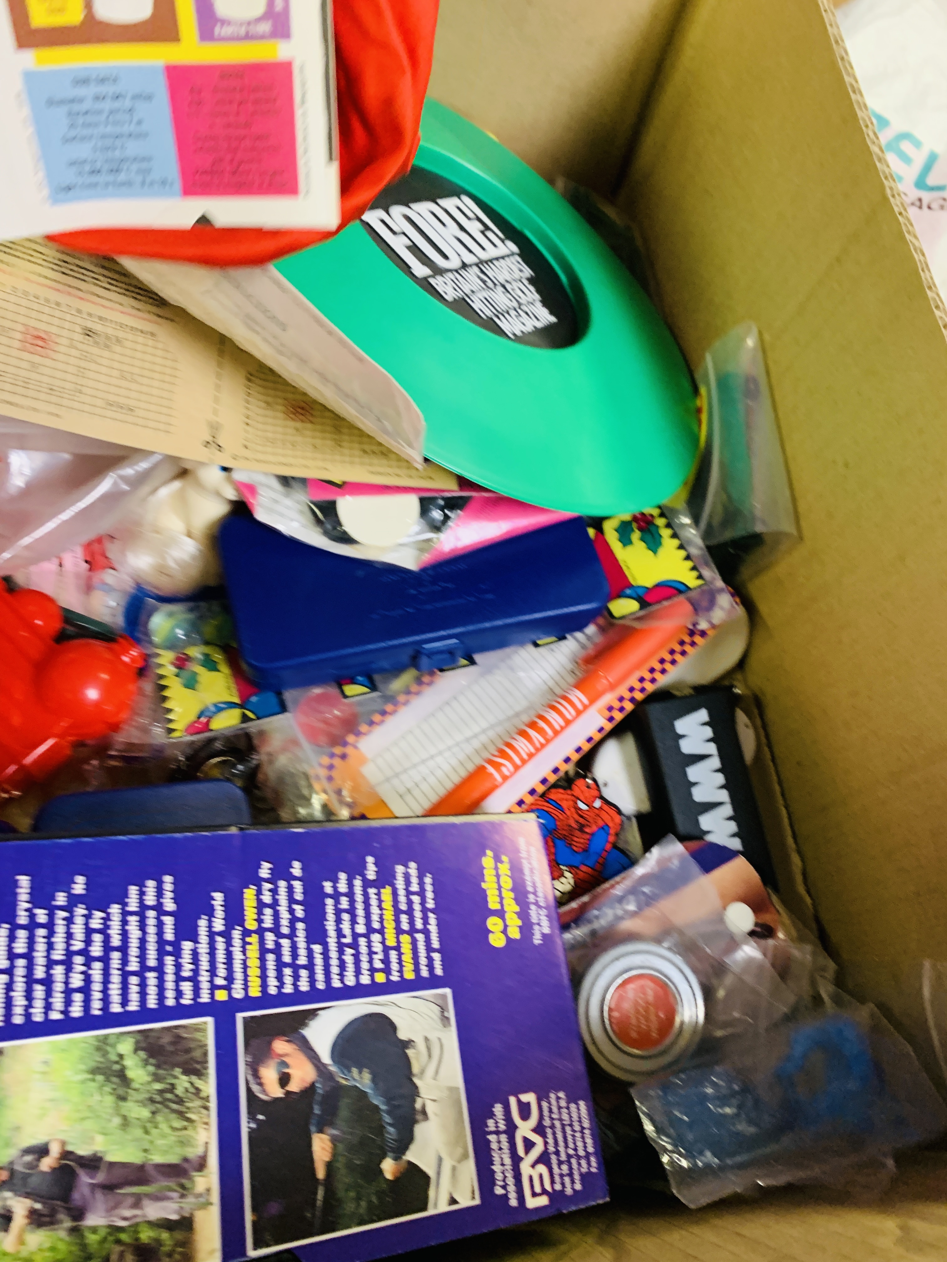 A BOX CONTAINING VARIOUS FREE GIFTS AND TOYS FROM COMICS AND MAGAZINES ALSO MERLIN BATMAN STICKERS, - Image 51 of 60