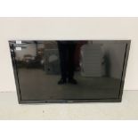 A PANASONIC 39 INCH FLAT SCREEN TV COMPLETE WITH WALL MOUNTING BRACKETS,