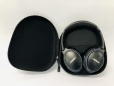 A PAIR OF BOSE SOUNDLINK BLUETOOTH NOISE CANCELLING HEADPHONES MODEL BA2 WITH CARRY CASE - NO