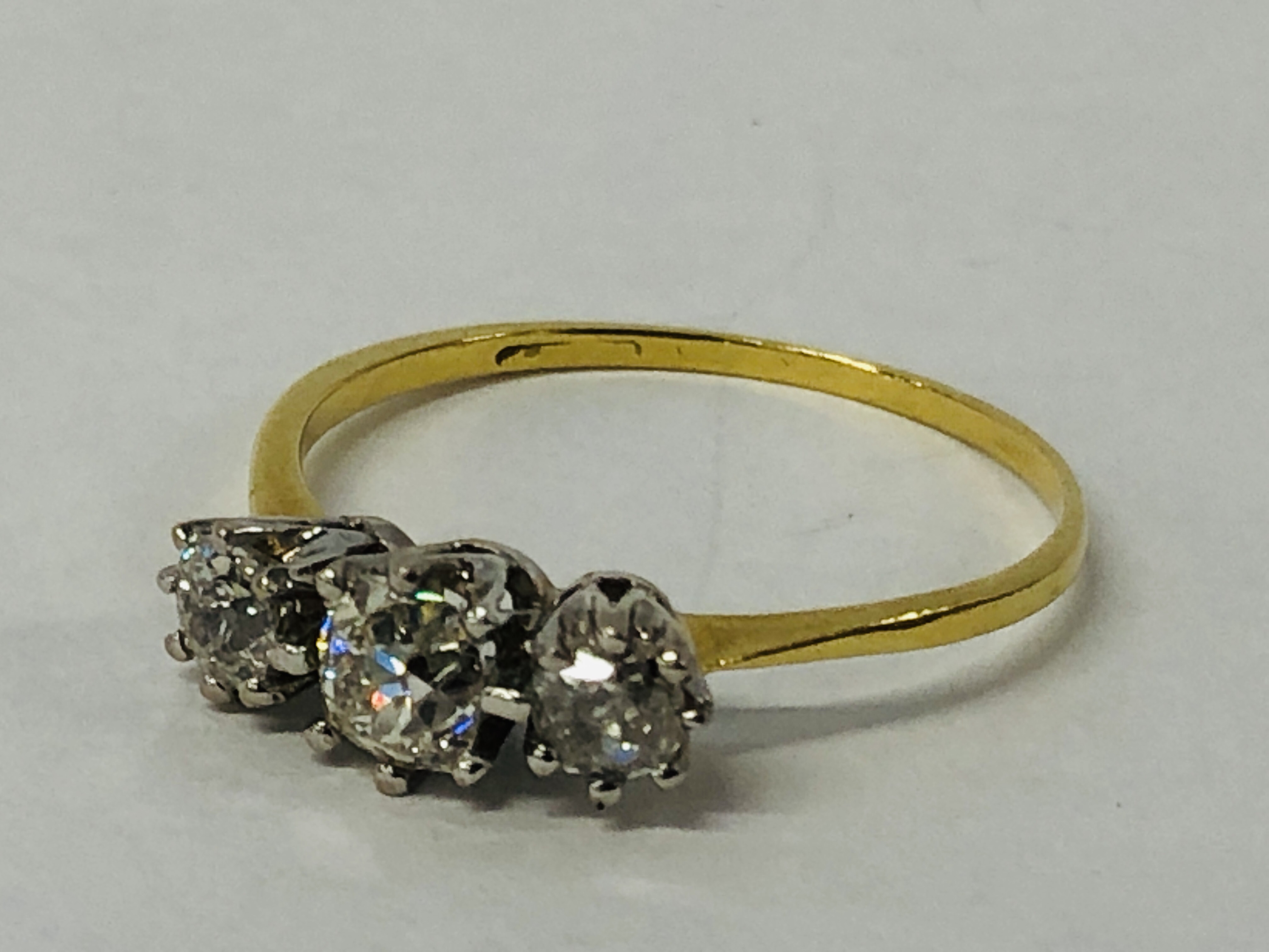 ANTIQUE YELLOW METAL (RUBBED MARKS) THREE STONE DIAMOND RING - Image 6 of 8