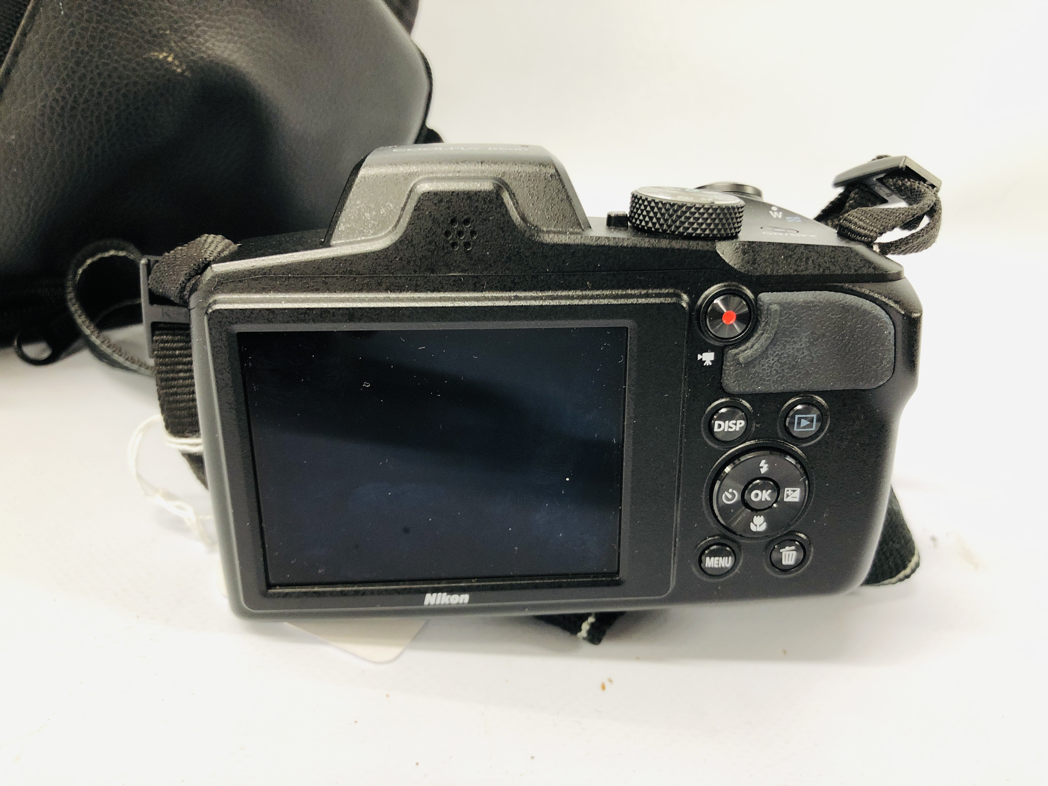 NIKON COOLPIX B600 DIGITAL CAMERA WITH CAMERA BAG AND CHARGER S/N 74001233 - SOLD AS SEEN. - Image 4 of 5