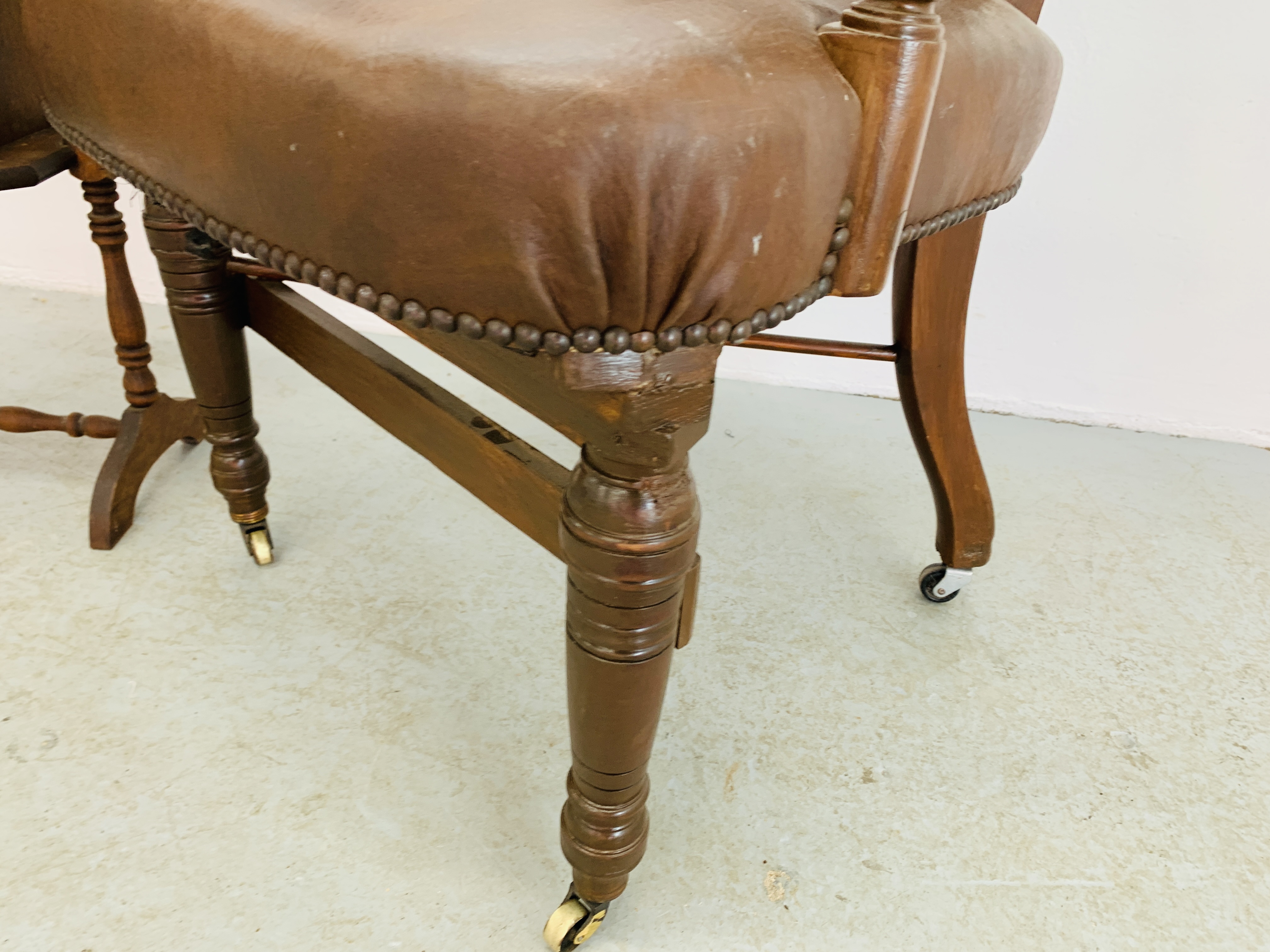 A REPRODUCTION BROWN LEATHER OFFICE CHAIR WITH STUDD DETAIL ALONG WITH A SMALL SINGLE DOOR TURNED - Image 5 of 8