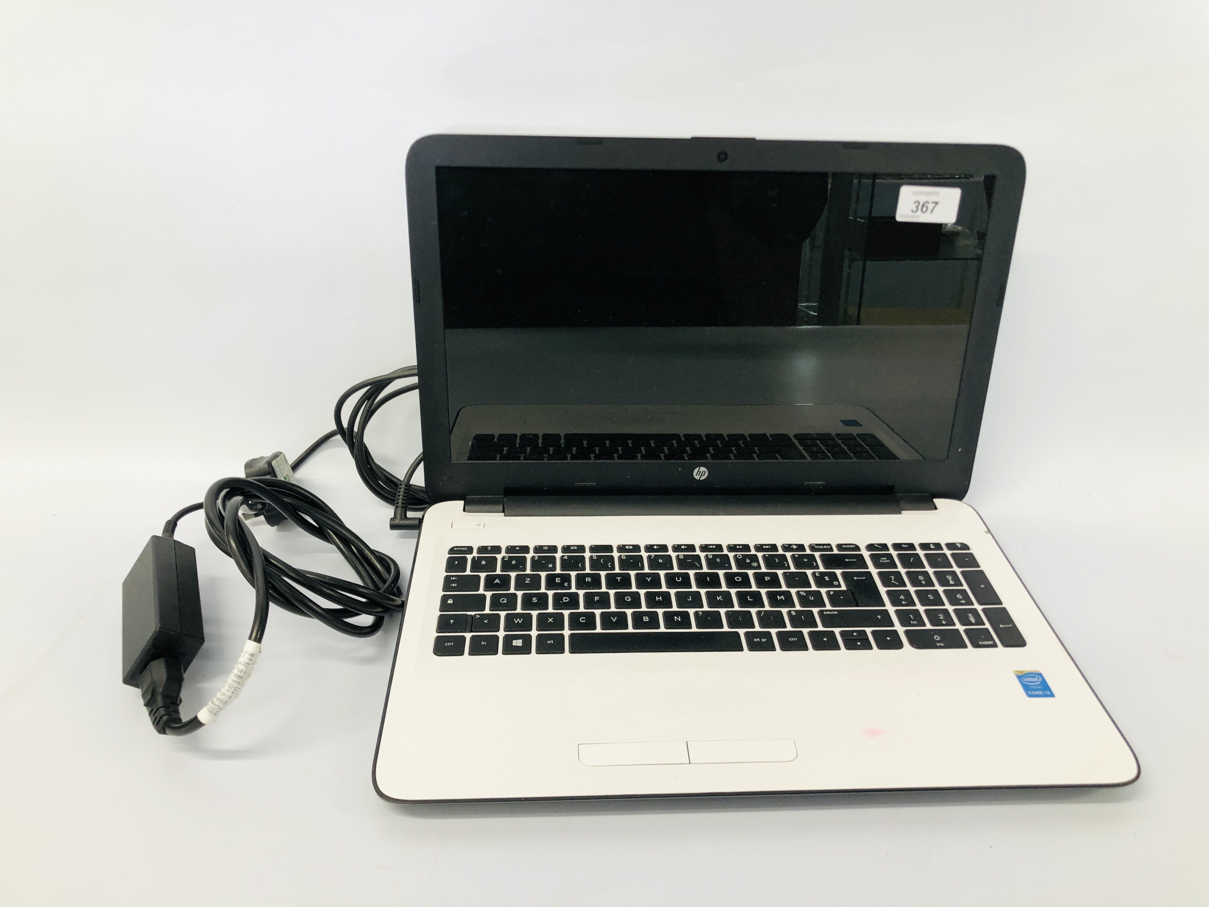 HP LAPTOP COMPUTER MODEL 15AC124NF CORE I3 WITH CAHRGER S/N CND5503HTV - NO GUARANTEE OF