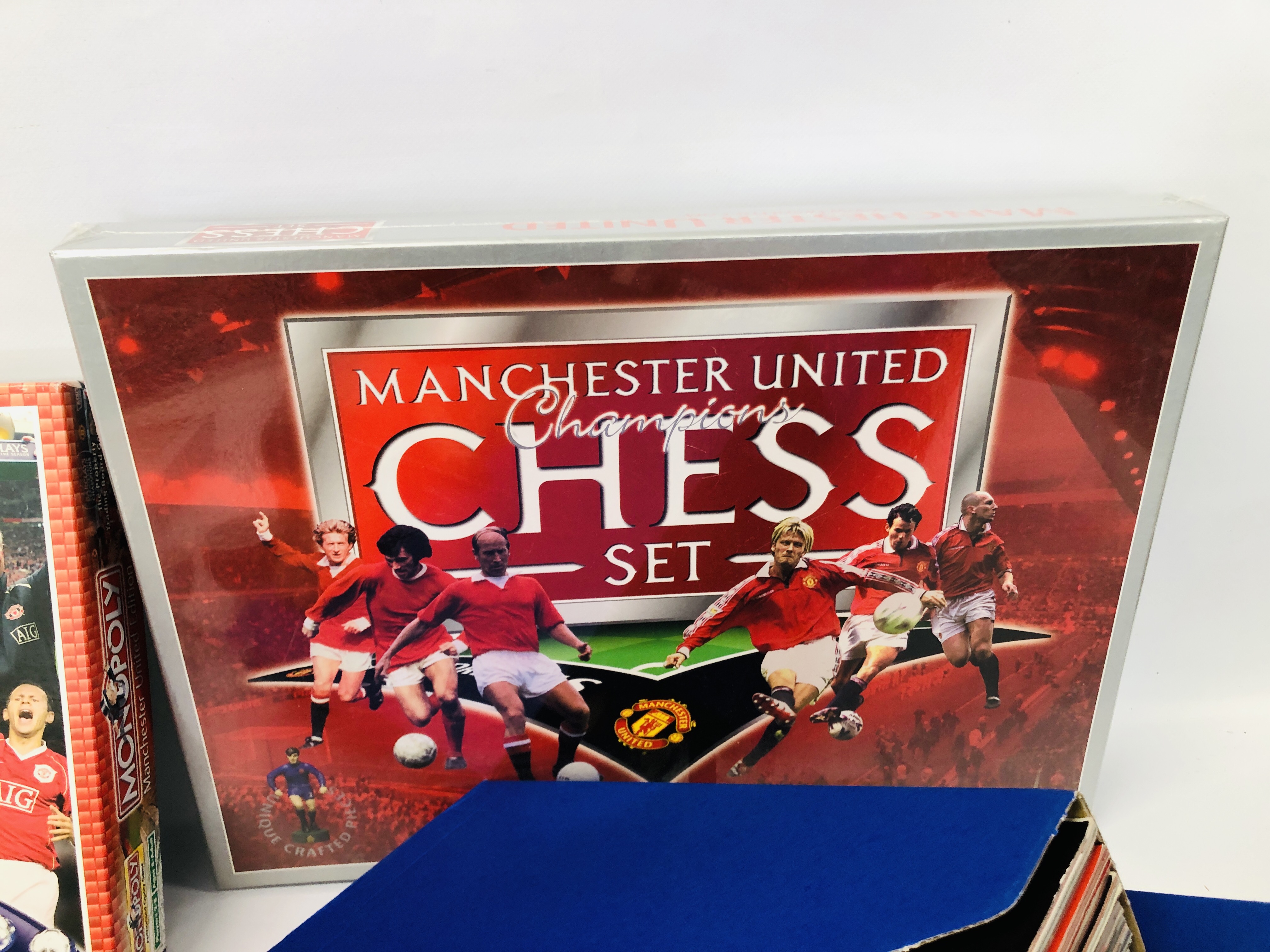 BOXED AS NEW MANCHESTER UNITED CHAMPIONS CHESS SET, - Image 6 of 6