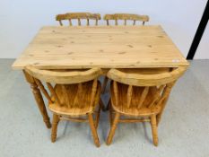 A MODERN HONEY PINE KITCHEN TABLE AND FOUR CHAIRS, TABLE 116CM X 70CM.