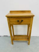 A MODERN SATINWOOD SINGLE DRAWER HALL TABLE W 45CM, D 27CM, H 76CM.