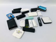 A BOX CONTAINING 20 X VARIOUS POWERBANK BATTERY BACKUPS TO INCLUDE RAVPOWER, ANKER,