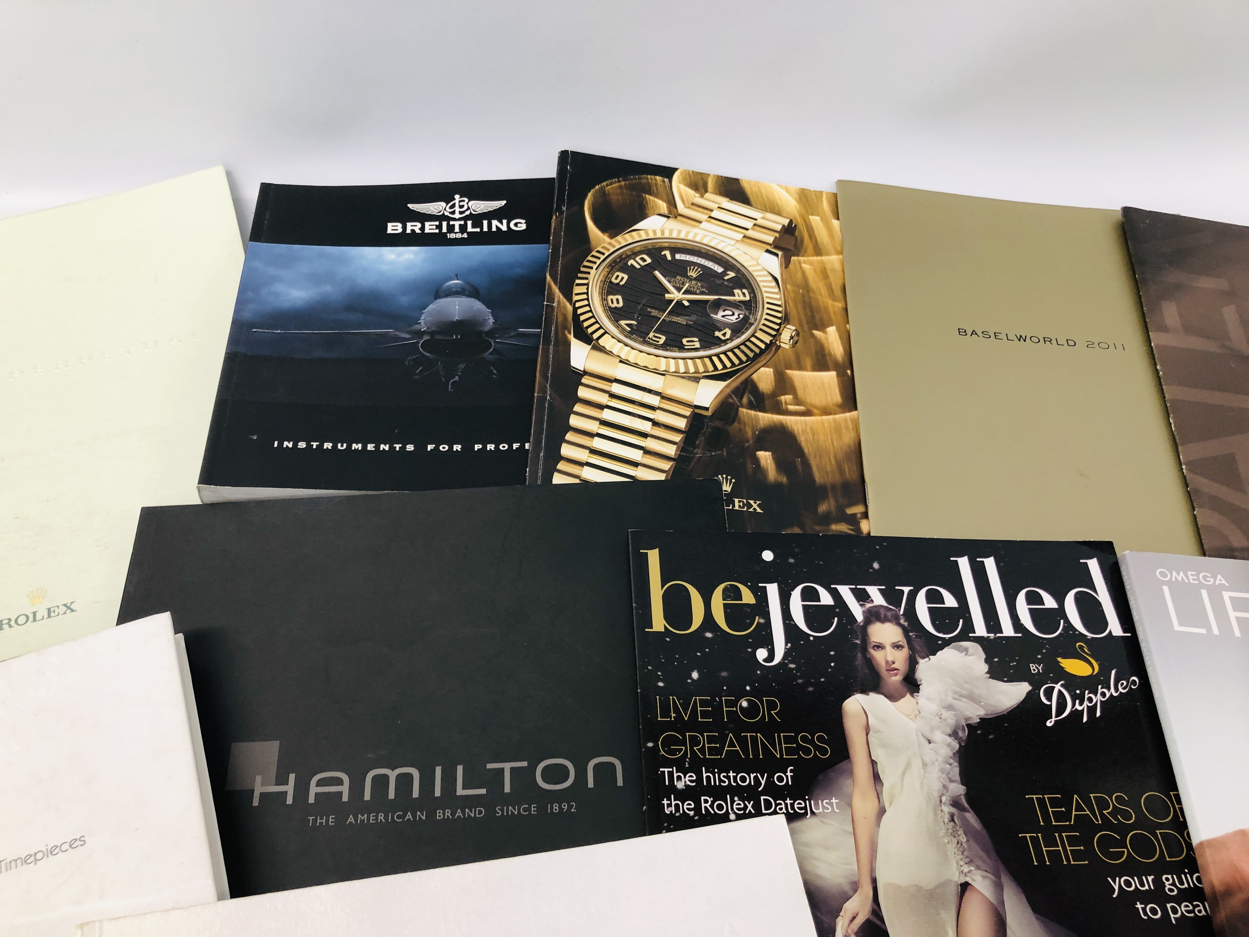 COLLECTION OF WATCH BROCHURES TO INCLUDE JAEGER - LE COULTRE, OMEGA, BREITLING, ROLEX ETC. - Image 4 of 5