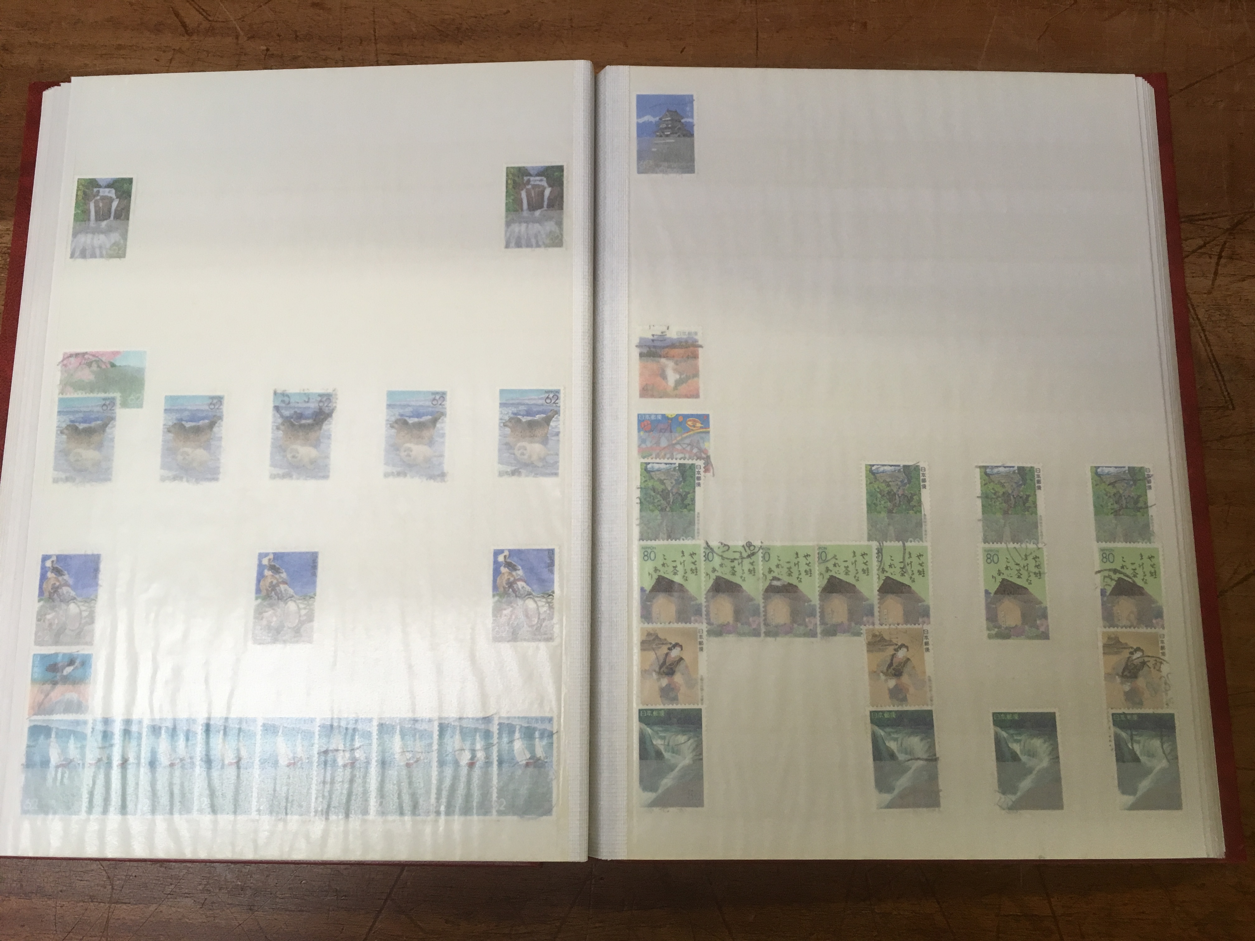 BOX WITH DUPLICATED USED JAPAN STAMPS IN ELEVEN GOOD STOCKBOOKS. - Image 2 of 3