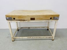 A CHARLES L. DIX BUTCHER'S BLOCK ON METAL CAST BASE (HEIGHT 80CM. WIDTH 123CM. DEPTH 62CM.