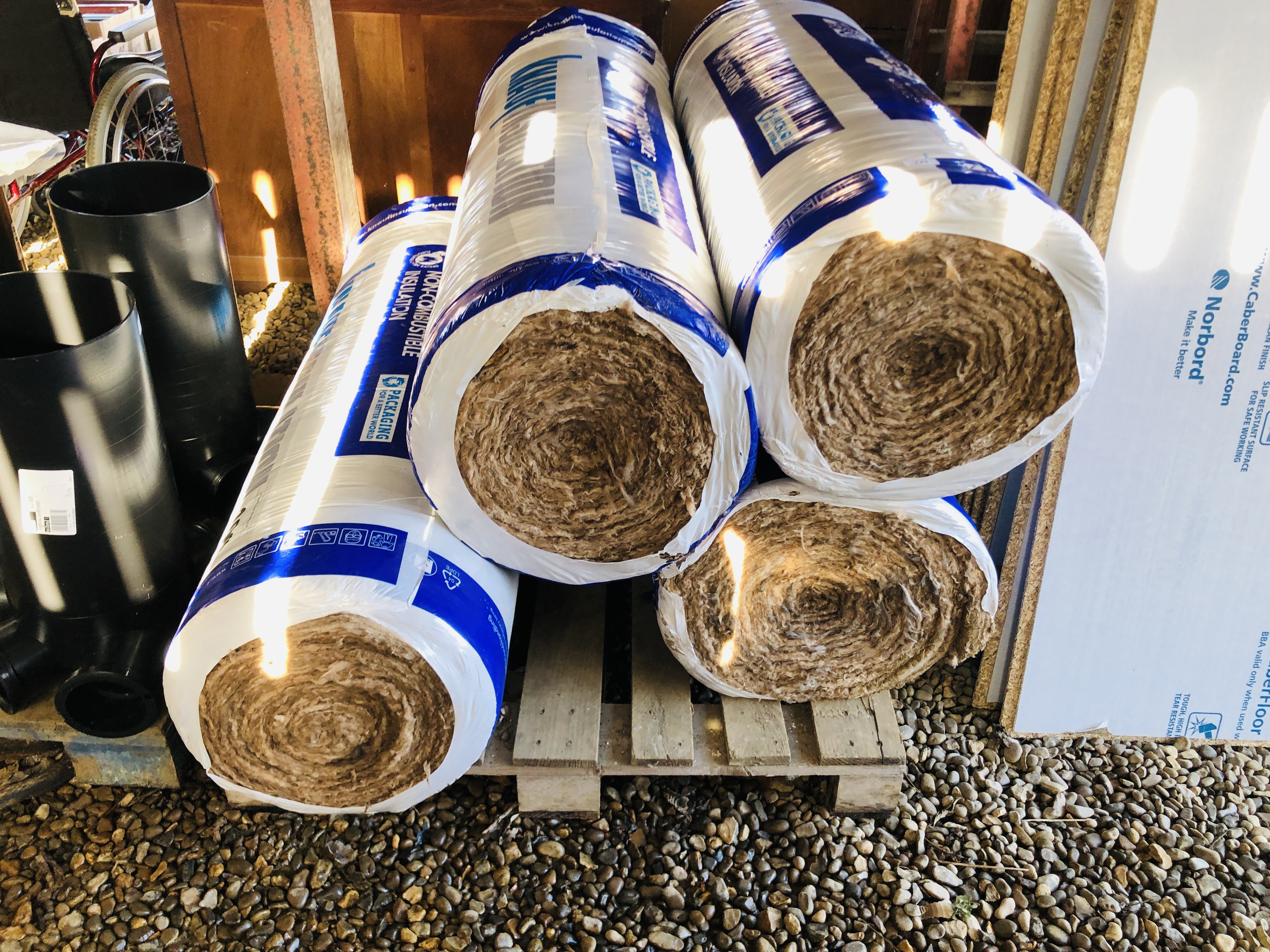 4 X ROLLS KNAUF 100MM ACOUSTIC INSULATION