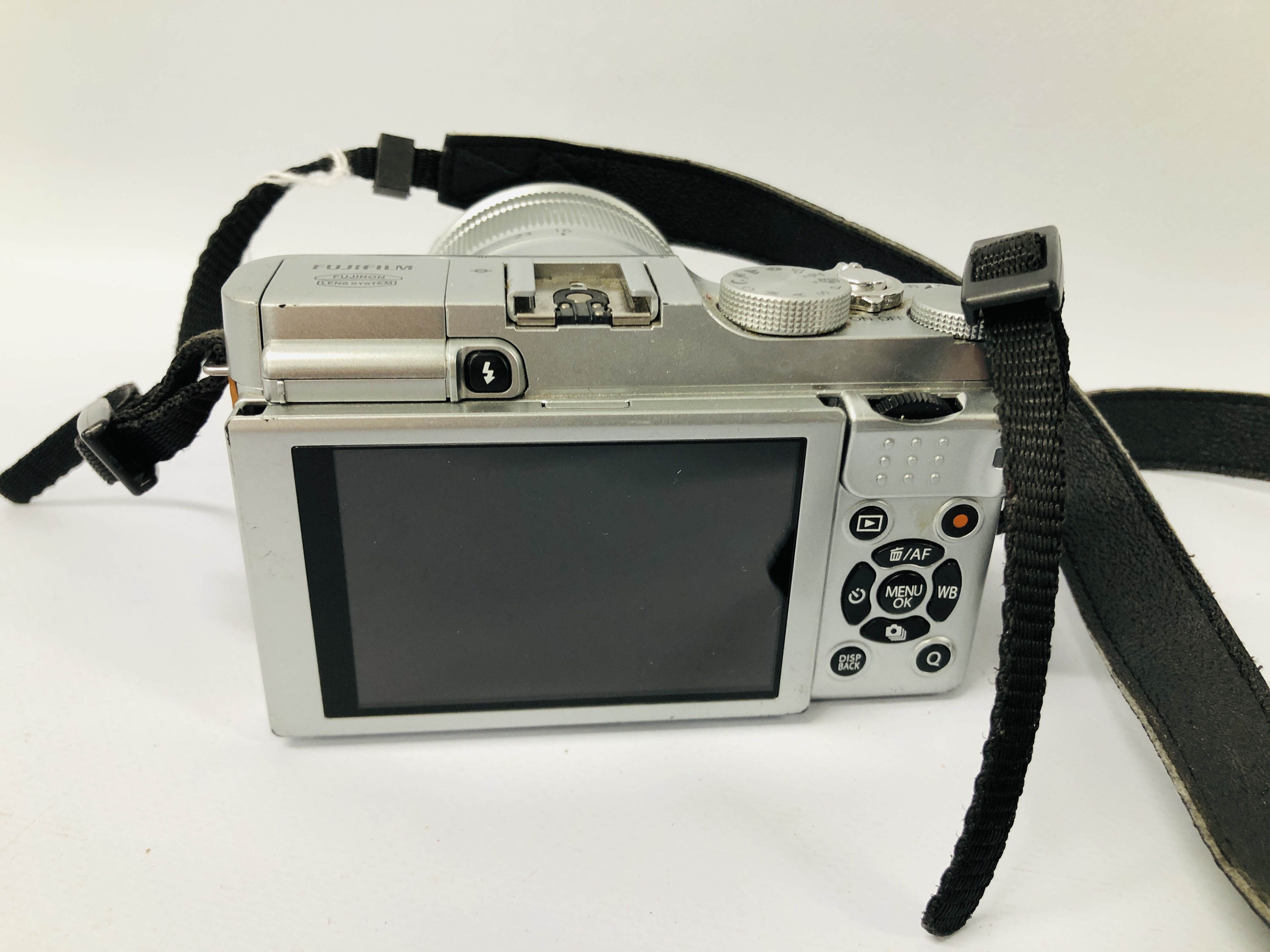 FUJIFILM X-A2 DIGITAL CAMERA FITTED WITH FUJIFILM XC 16-50 MM LENS (NO BATTERY) S/N 55L04338 - SOLD - Image 4 of 5