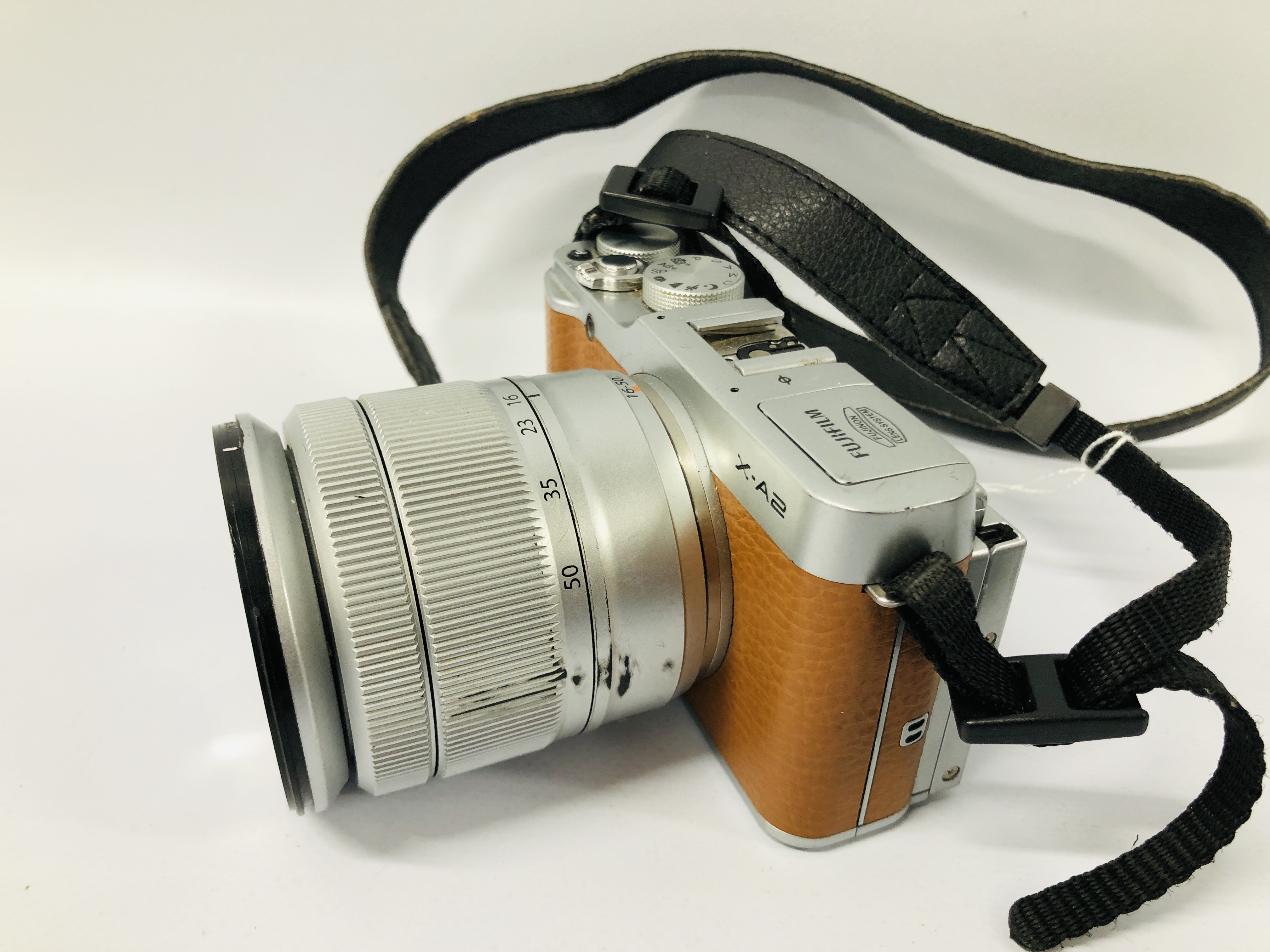 FUJIFILM X-A2 DIGITAL CAMERA FITTED WITH FUJIFILM XC 16-50 MM LENS (NO BATTERY) S/N 55L04338 - SOLD - Image 3 of 5