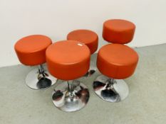 5 X RED RETRO STYLE ADJUSTABLE STOOLS, ON A CHROME BASE.