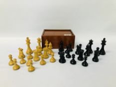 MAHOGANY BOX CONTAINING A 32 PIECE CHESS SET (UNNAMED).