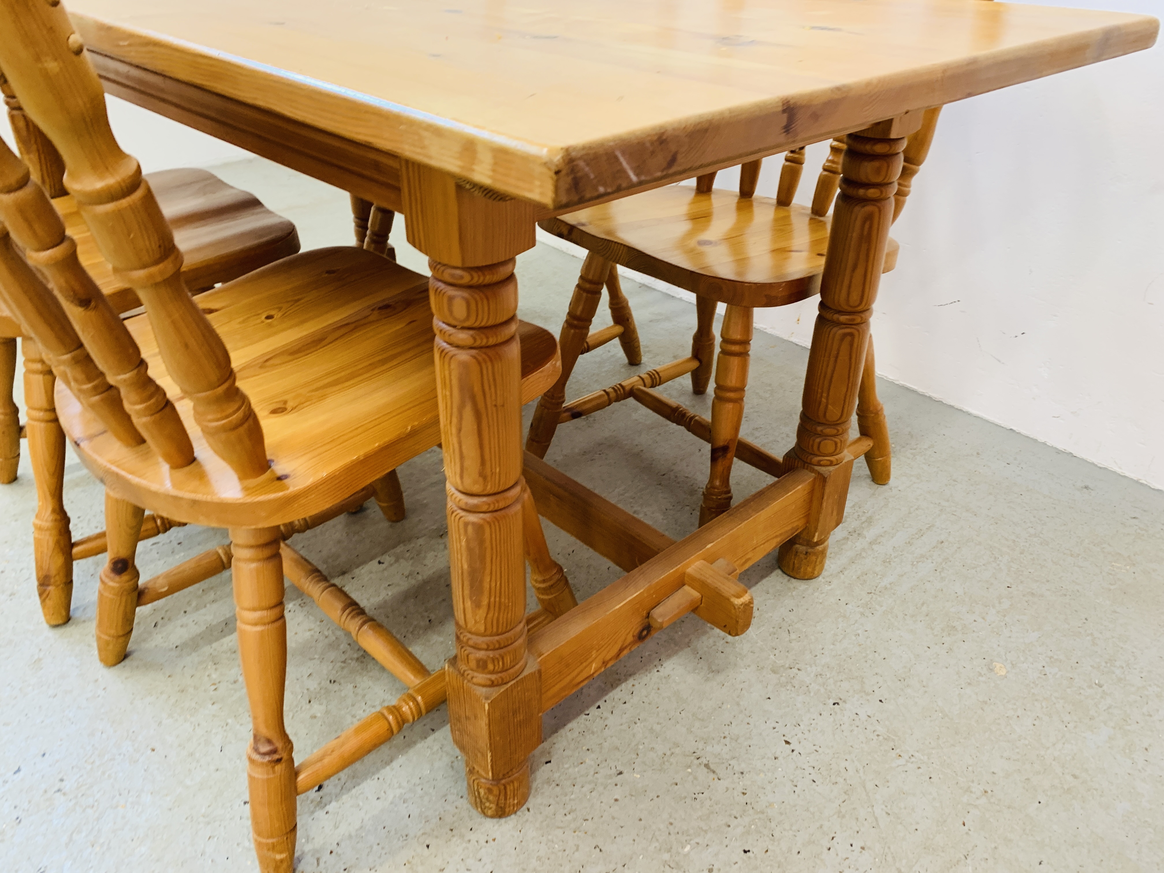 A PINE KITCHEN TABLE COMPLETE WITH FOUR SOLID PINE KITCHEN CHAIRS (TABLE 152CM. X 76CM. - Image 3 of 14