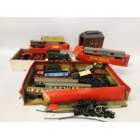 A COLLECTION OF TRIANG "00" GAUGE MODEL RAILWAY TO INCLUDE R.