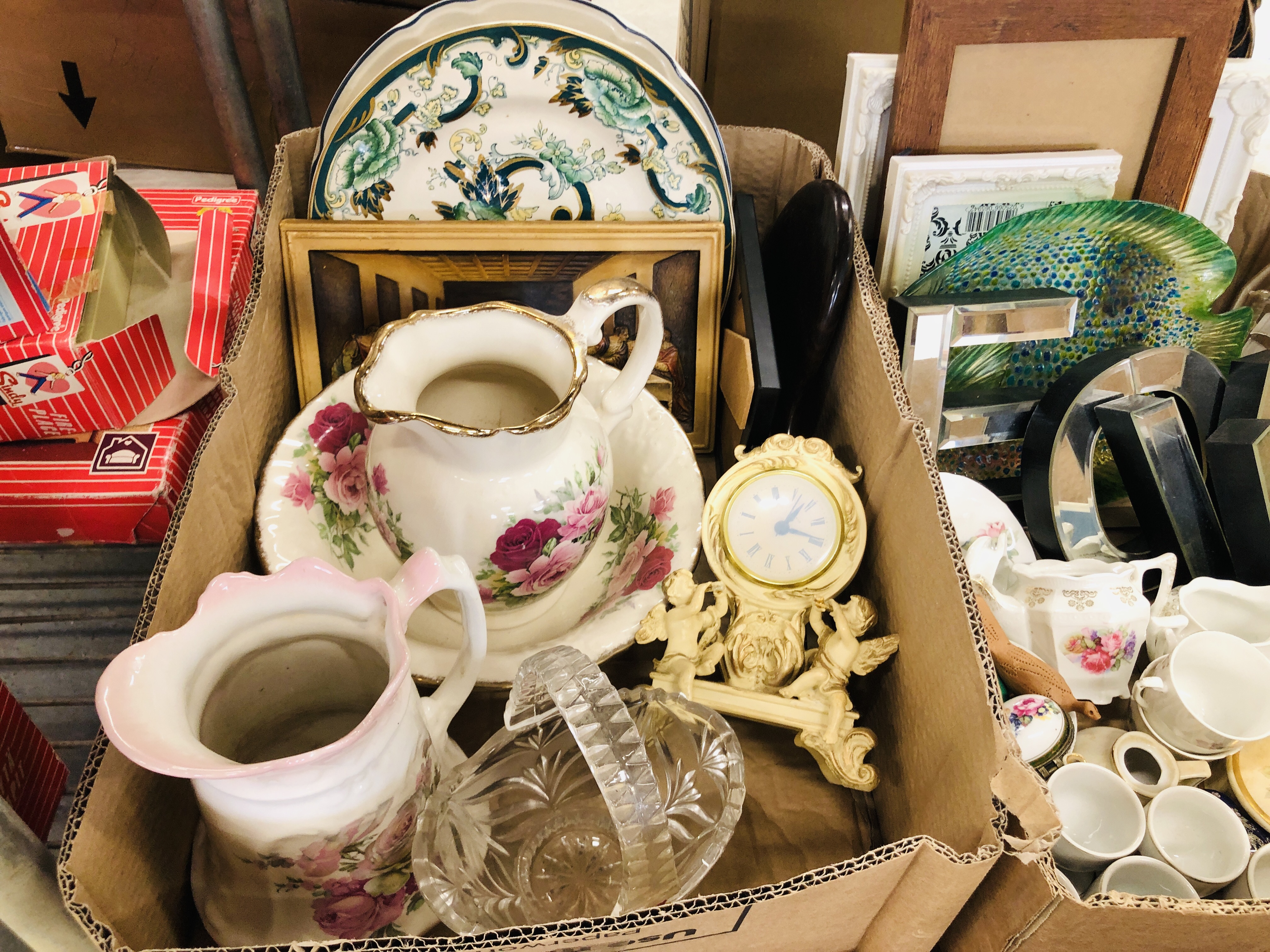 4 BOXES OF ASSORTED SUNDRY CHINA AND GLASSWARE TO INCLUDE JUG AND BOWL, PICTURE FRAMES, - Image 4 of 19