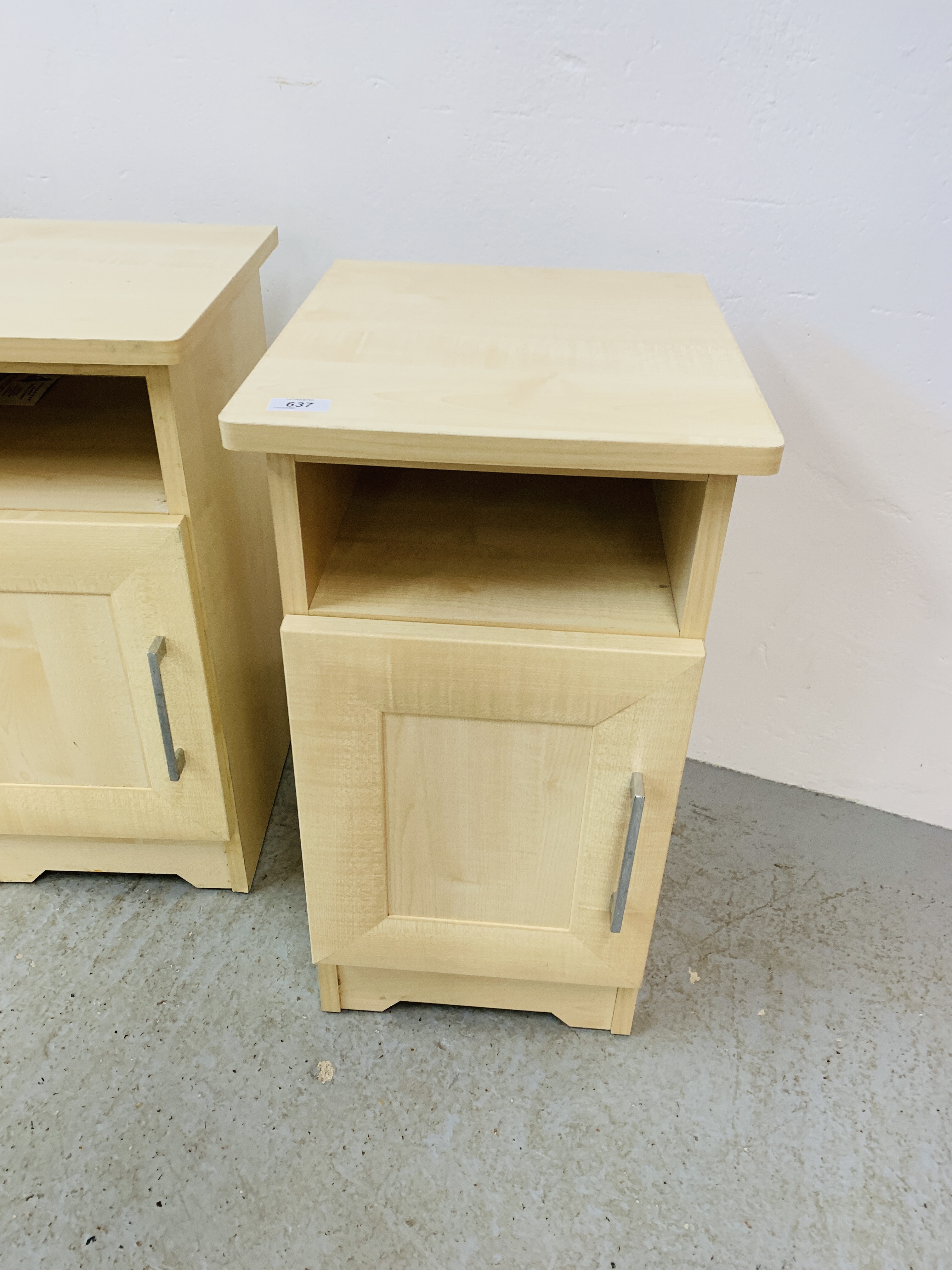 TWO PAIRS OF LIGHT BEECHWOOD EFFECT FINISH BEDSIDE CABINETS EACH W 34CM, D 40CM, H 62CM. - Image 2 of 10