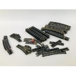 100 PIECES OF '00' GAUGE MODEL RAILWAY TRACK