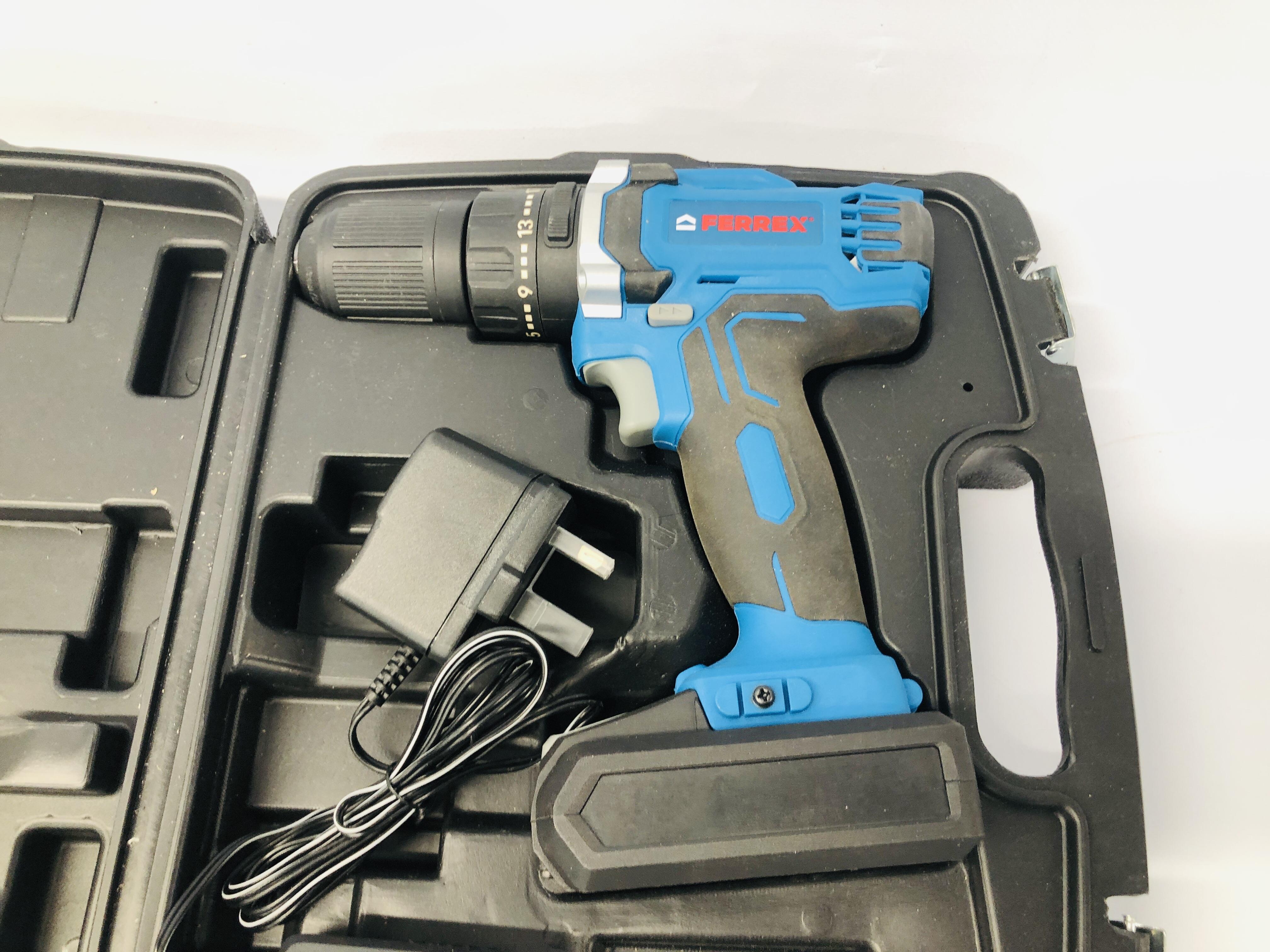 A FERREX 18V CORDLESS BATTERY DRILL COMPLETE WITH BATTERY AND CHERGER - SOLD AS SEEN - Image 2 of 4