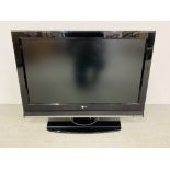 LG 32 INCH TELEVISION WITH REMOTE - SOLD AS SEEN