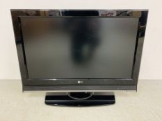 LG 32 INCH TELEVISION WITH REMOTE - SOLD AS SEEN