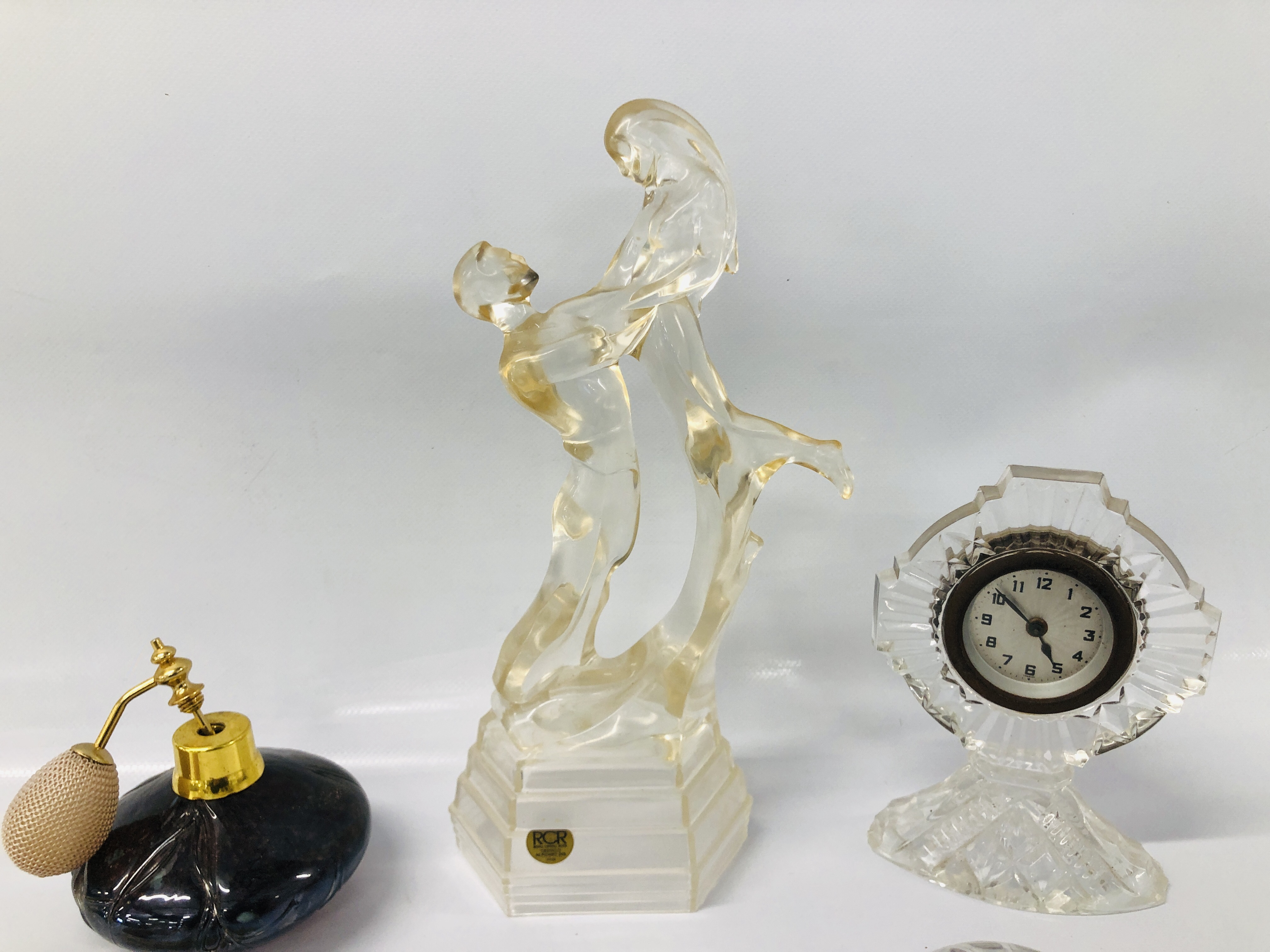 6 X ASSORTED PERFUME BOTTLES, RCR CRYSTAL DANCING GROUP, VINTAGE GLASS DRESSING TABLE CLOCK, ETC. - Image 10 of 12