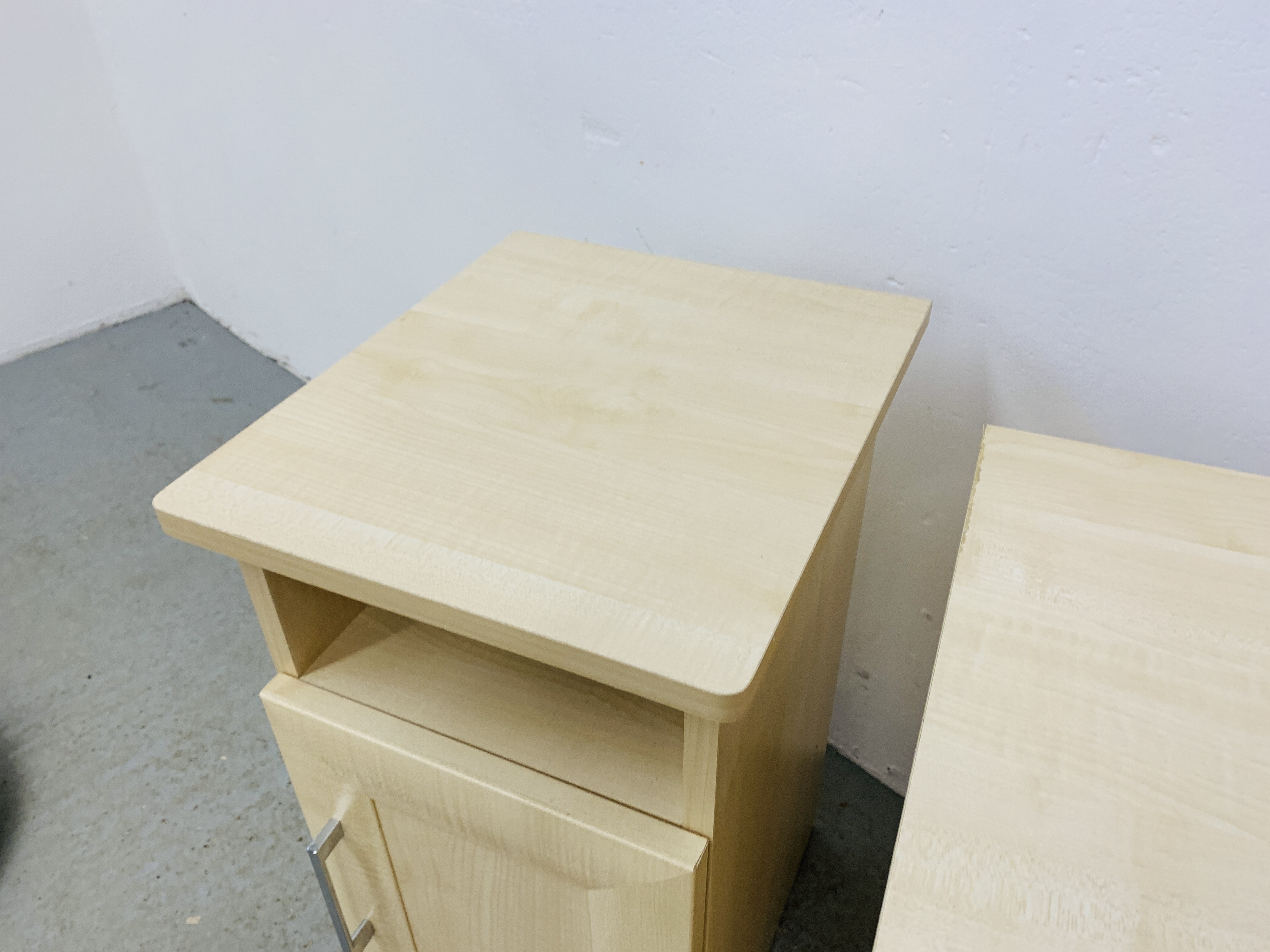 TWO PAIRS OF LIGHT BEECHWOOD EFFECT FINISH BEDSIDE CABINETS EACH W 34CM, D 40CM, H 62CM. - Image 9 of 10