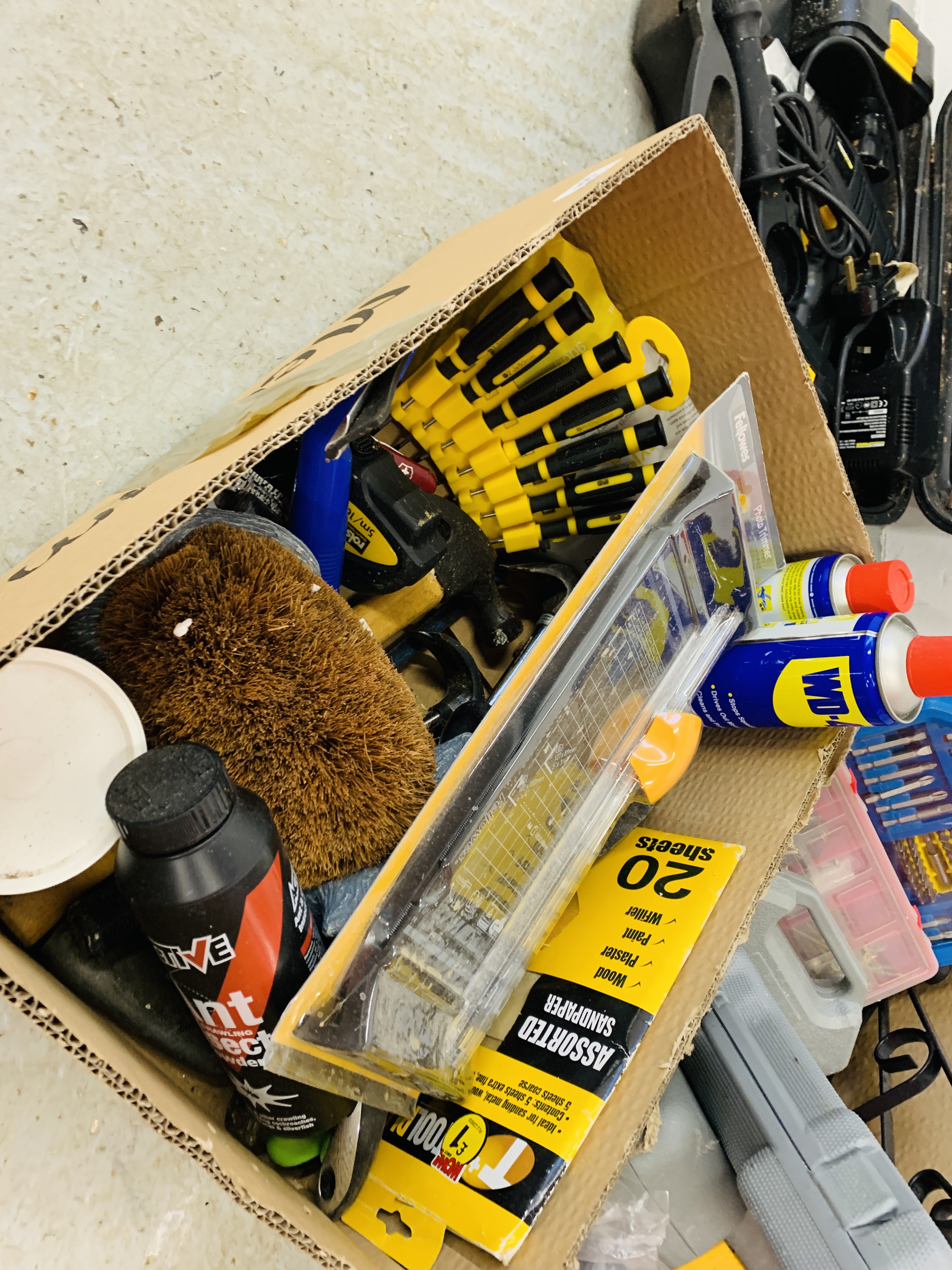TWO BOXES CONTAINING ASSORTED TOOLS AND SHED SUNDRIES TO INCLUDE RYOBI CORDLESS DRILL, FIXINGS, - Image 2 of 5
