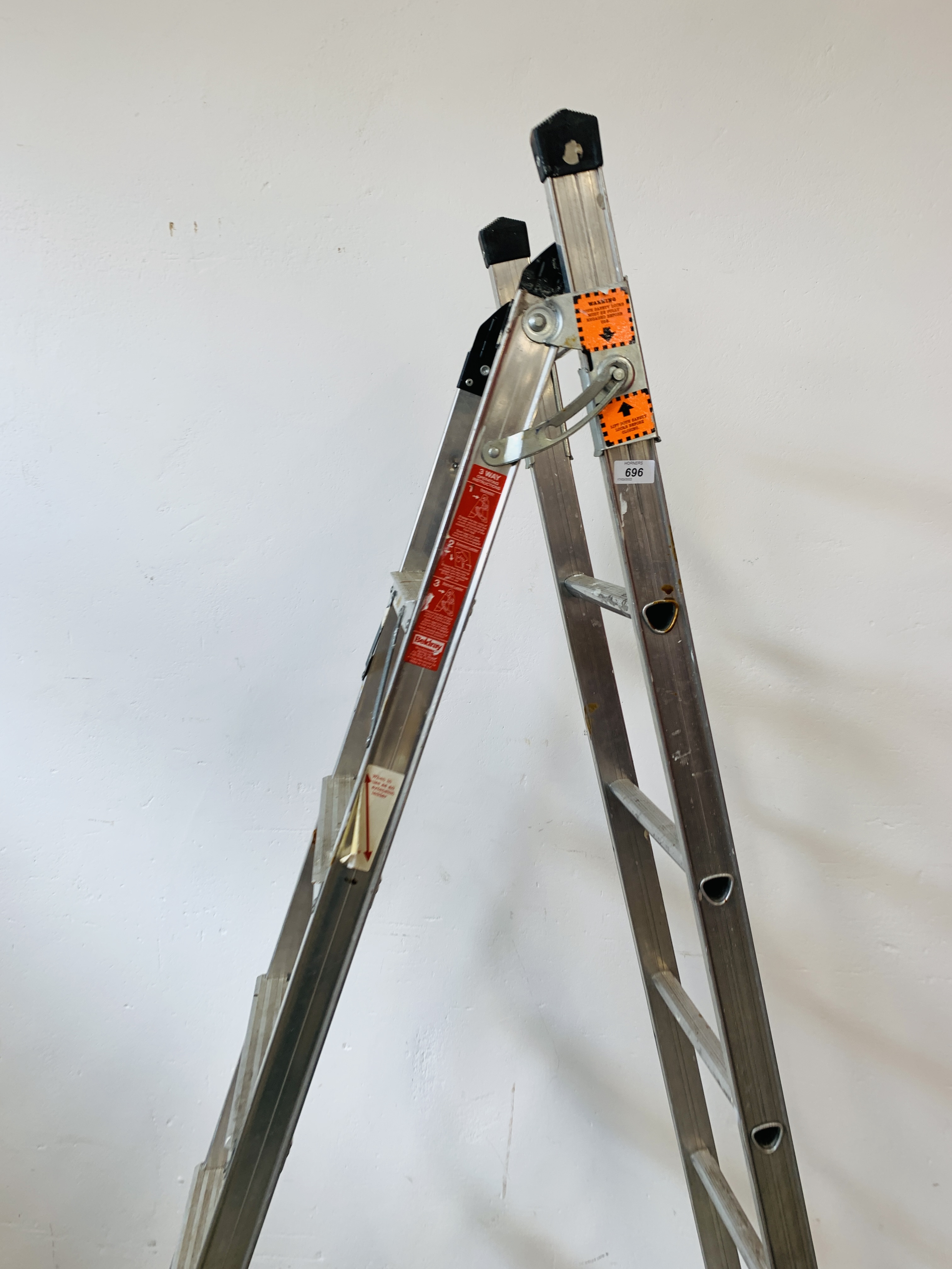 BELDRAY 3 IN 1 COMBINATION STEP LADDER - Image 2 of 5