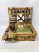 WICKER PICNIC SET WITH FITTED INTERIOR