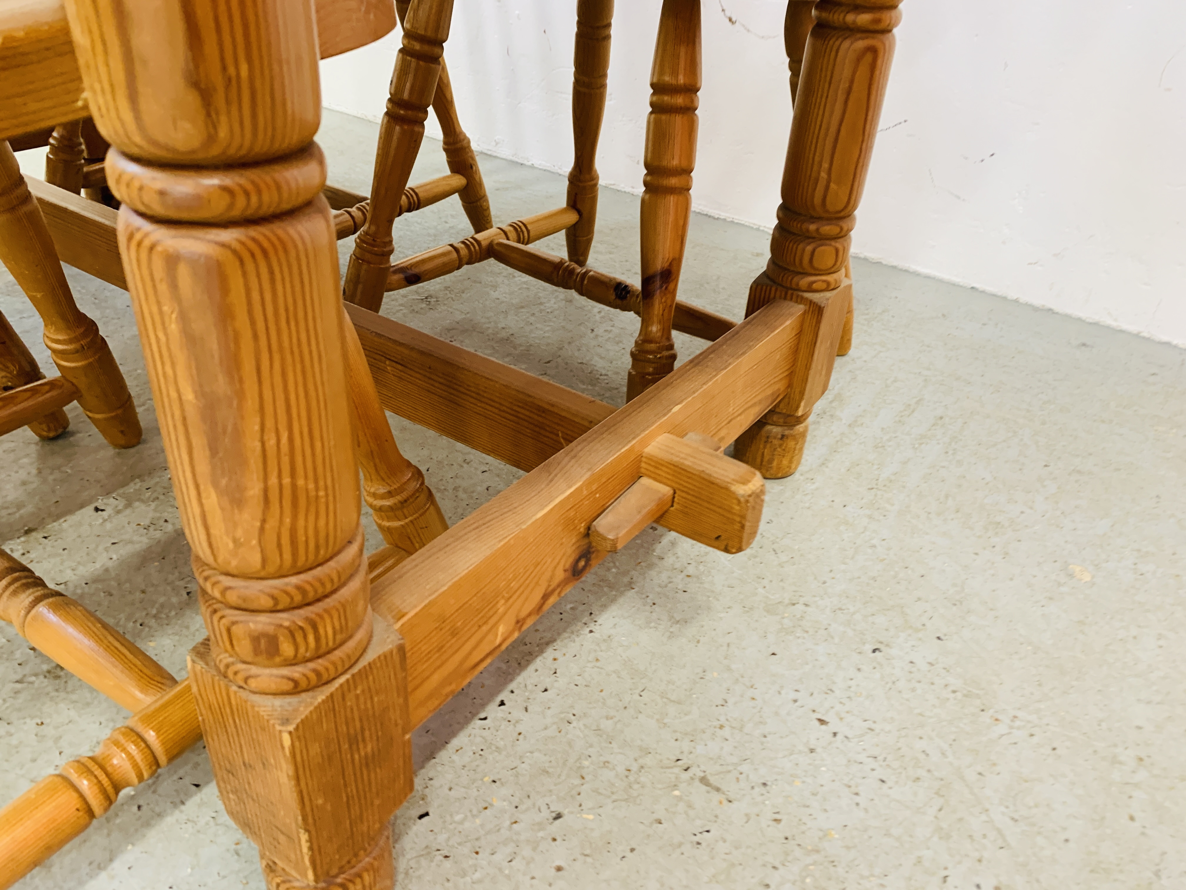 A PINE KITCHEN TABLE COMPLETE WITH FOUR SOLID PINE KITCHEN CHAIRS (TABLE 152CM. X 76CM. - Image 4 of 14