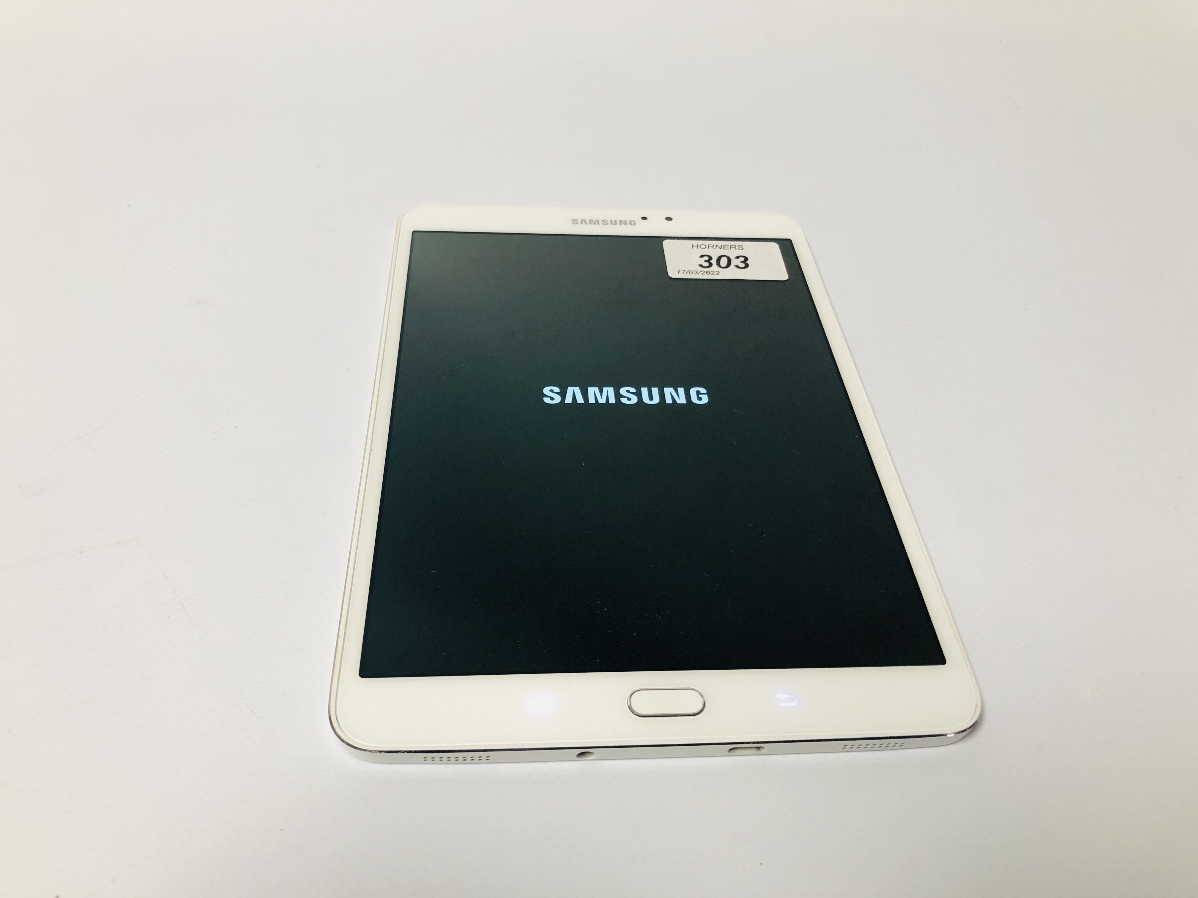 SAMSUNG GALAXY TAB S2 TABLET MODEL SM - T710 - SOLD AS SEEN