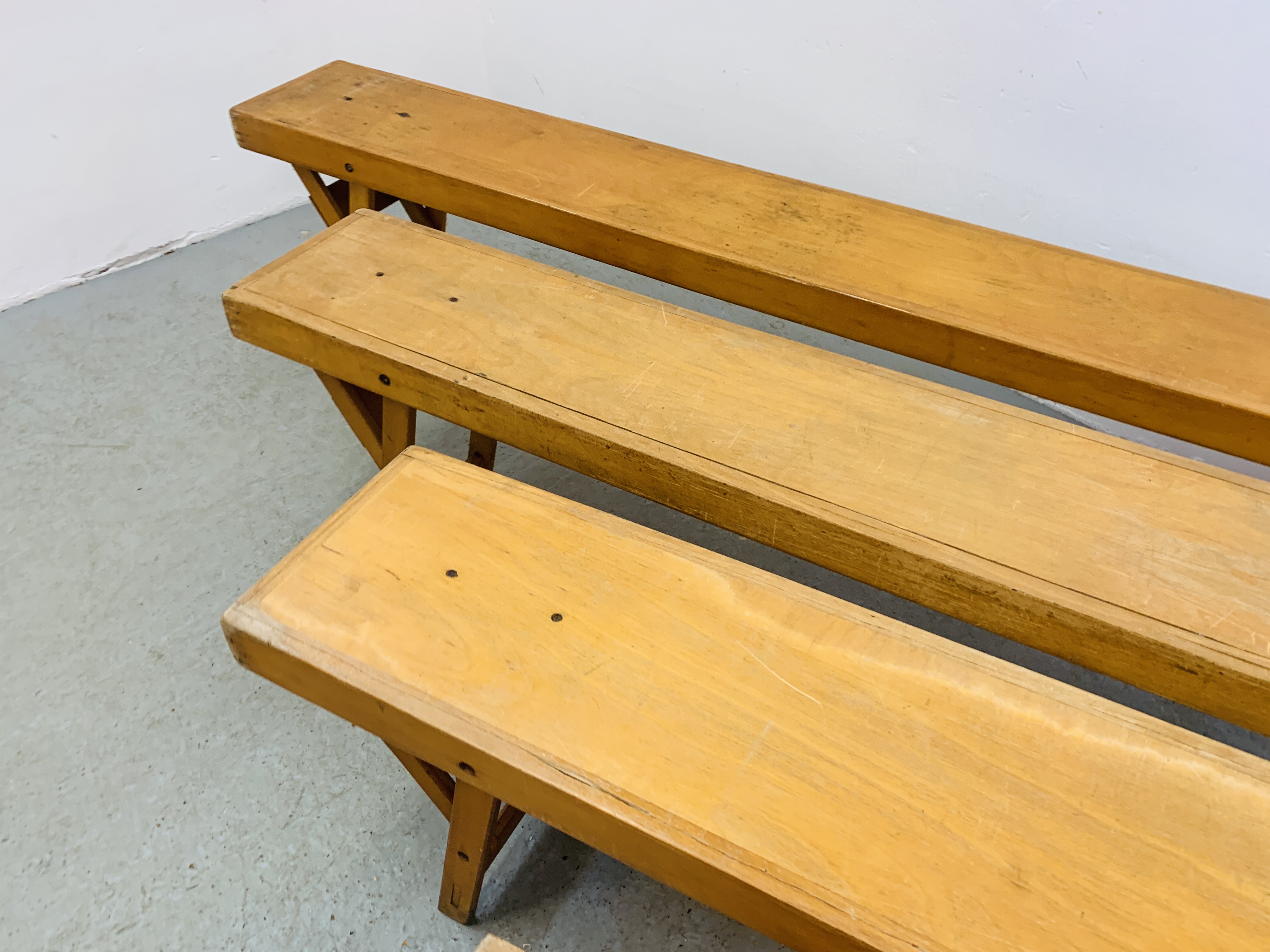 4 X GEEBRO FOLDING SCHOOL BENCHES - Image 5 of 9