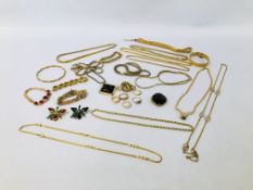 BOX OF ASSORTED QUALITY GOLDTONE COSTUME JEWELLERY, NECKLACES, BRACELETS, ETC.