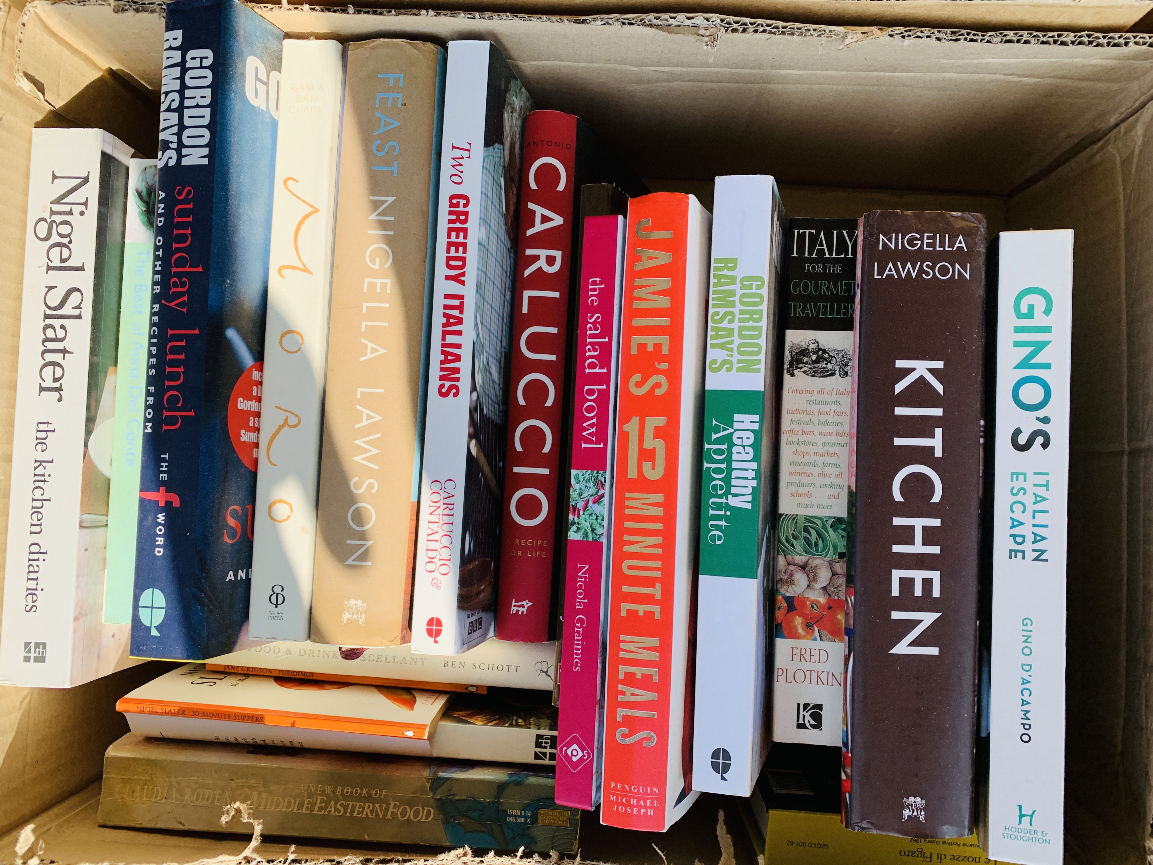 7 BOXES CONTAINING GOOD QUALITY COOKERY BOOKS TO INCLUDE JAMIE OLIVER, NIGELA LAWSON, GORDON RAMSEY, - Image 3 of 8