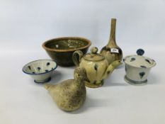 COLLECTION OF STUDIO POTTERY / GLAZED STONEWARE TO INCLUDE TEAPOT, SUGAR POT,