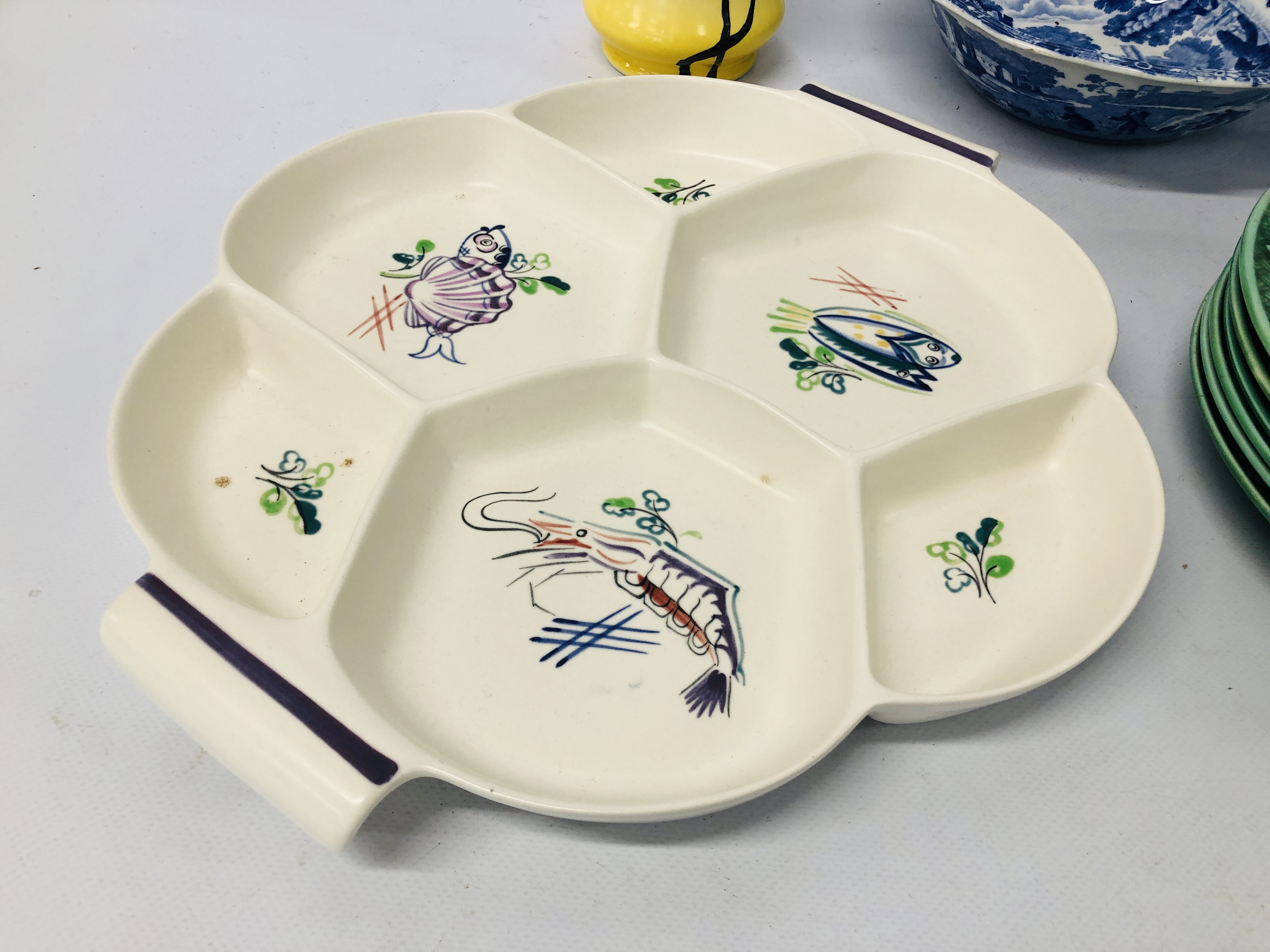 POOLE POTTERY SEAFOOD PATTERN ENTREE DISH, 5 WEDGWOOD MAJOLICA STYLE LEAF DECORATED PLATES, - Image 4 of 17