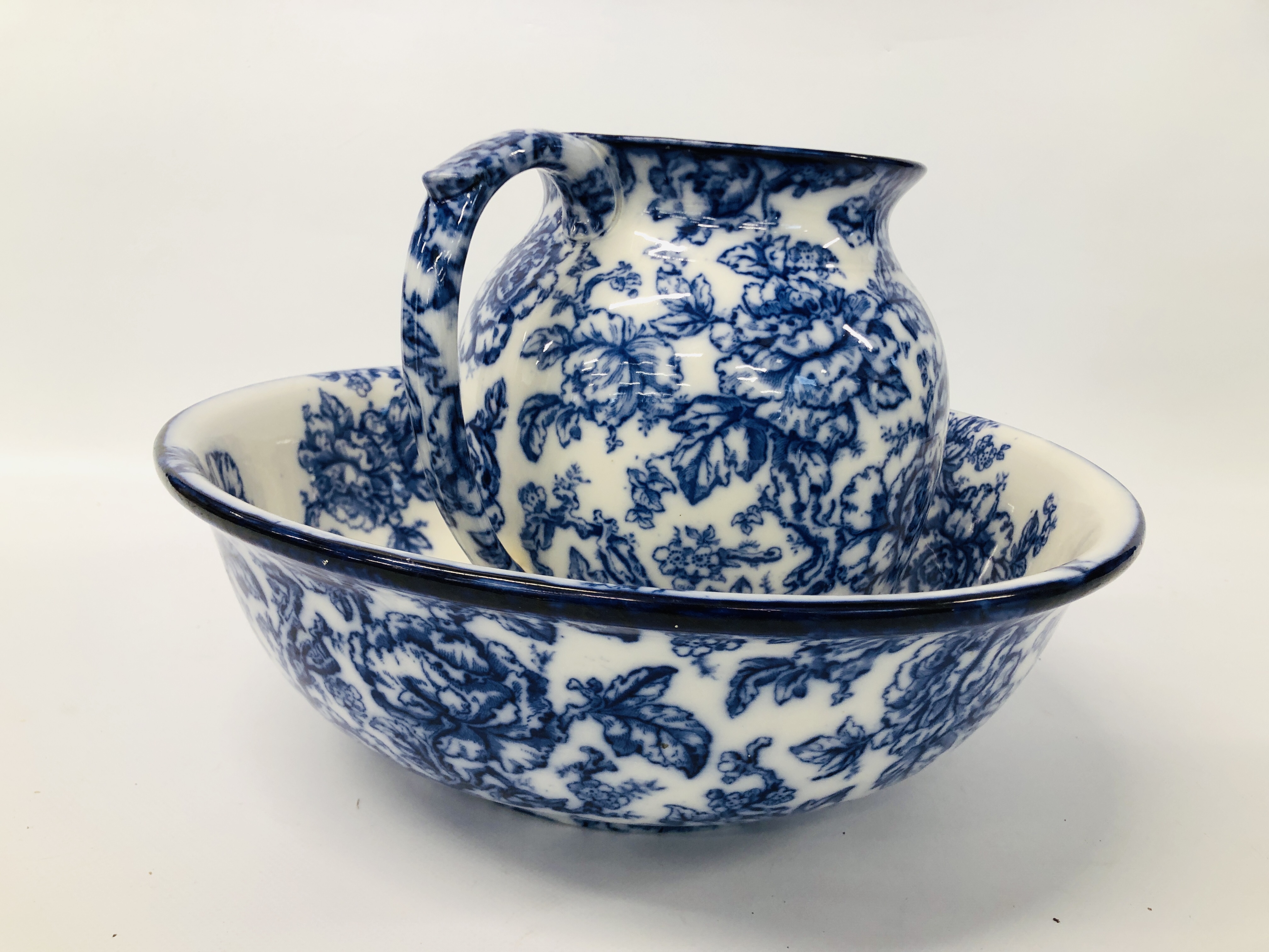 LOSOL WARE "CAVENDISH" BLUE AND WHITE ROSE DECORATED WASH JUG AND BOWL ALONG WITH A "BOOTHS" - Image 10 of 11