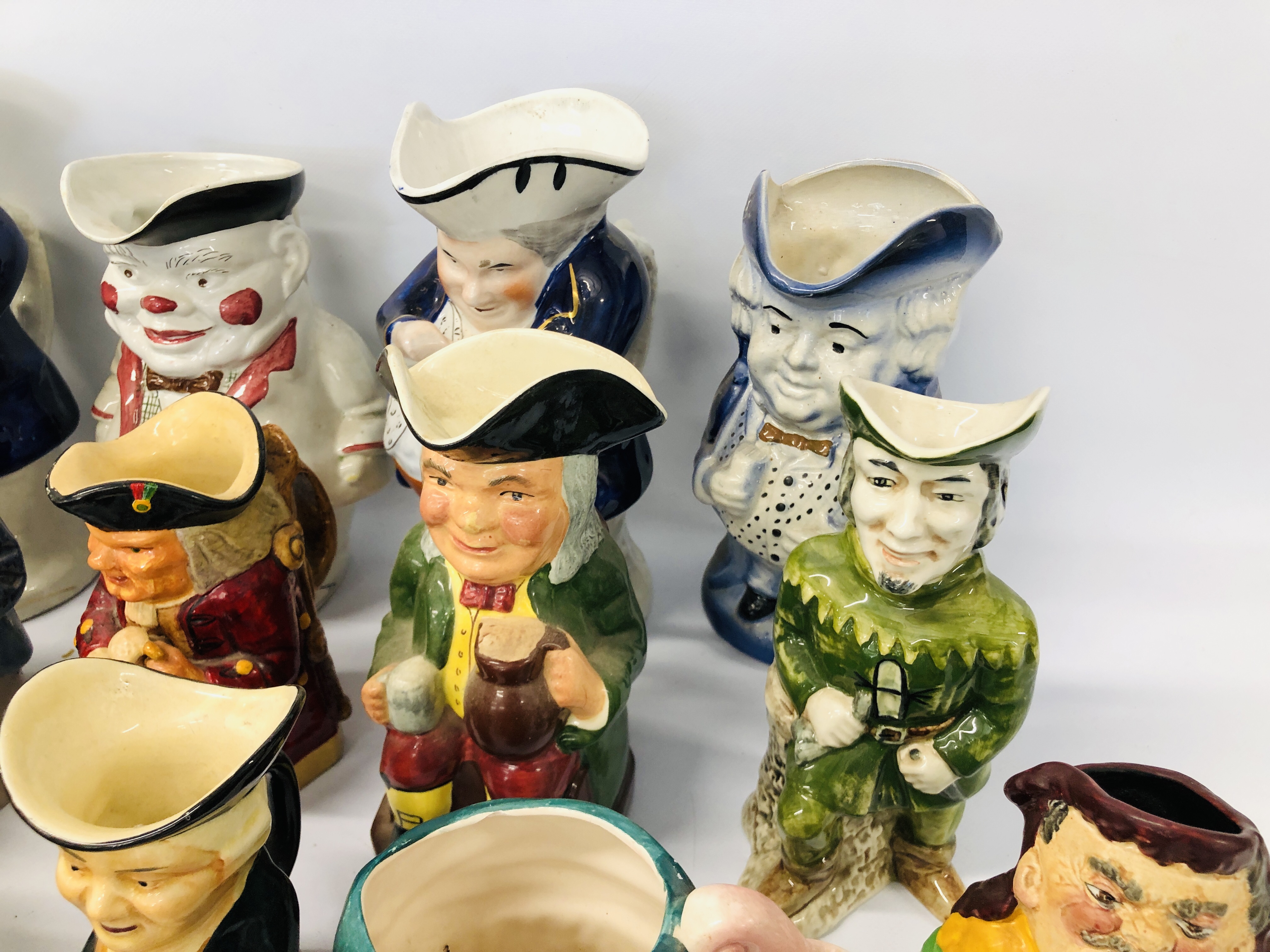 LARGE COLLECTION OF APPROX. 30 CHARACTER AND TOBY JUGS TO INCLUDE STAFFORDSHIRE STYLE, ETC. - Image 3 of 7