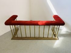 A HEAVY BRASS FIRE CURB SEAT - TO FIT MAX HEARTH WIDTH 135CM.