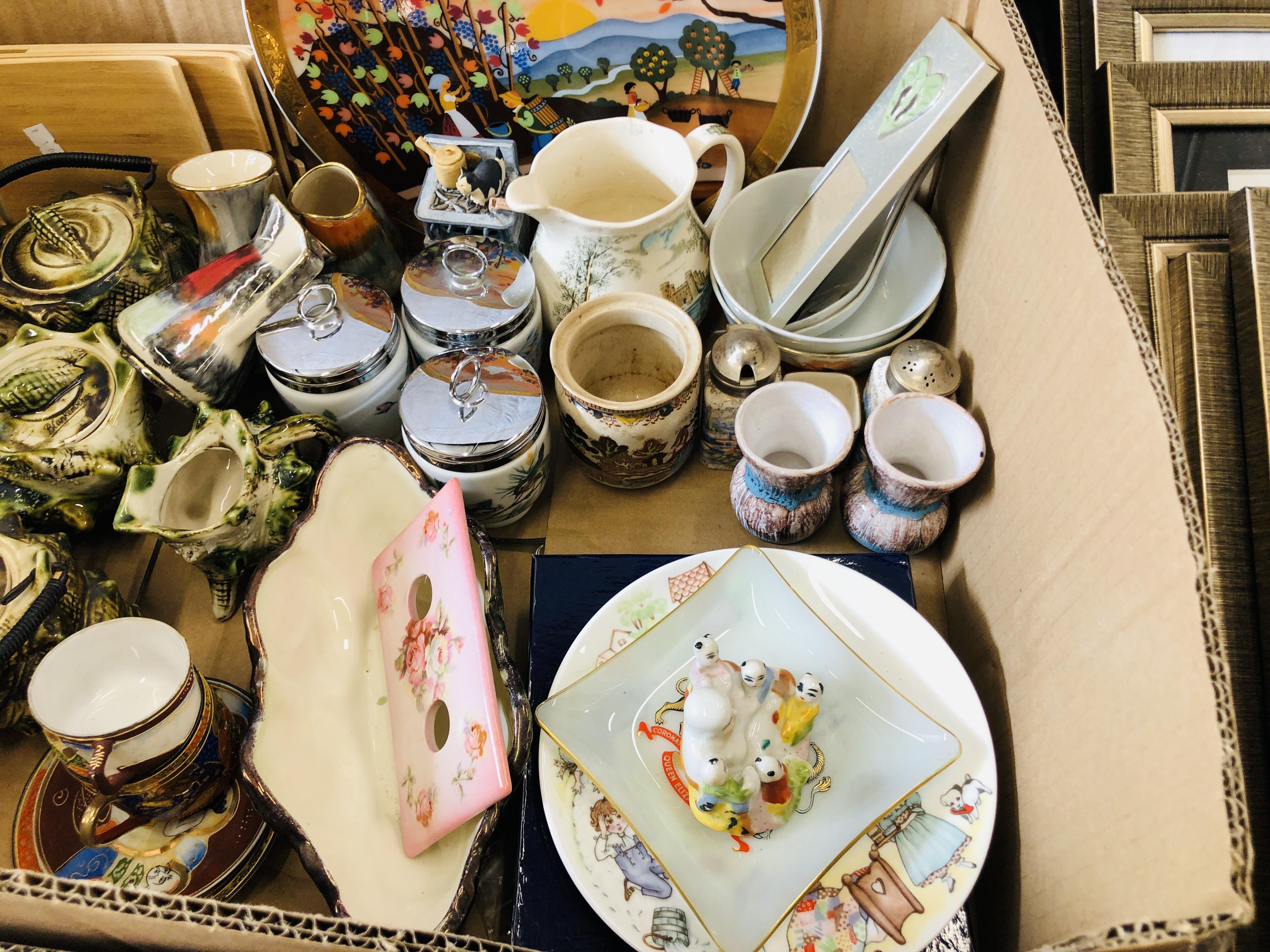 6 X BOXES OF ASSORTED CHINA AND GLASS WARE TO INCLUDE STUDIO POTTERY DISHES AND A VASE, - Image 10 of 16