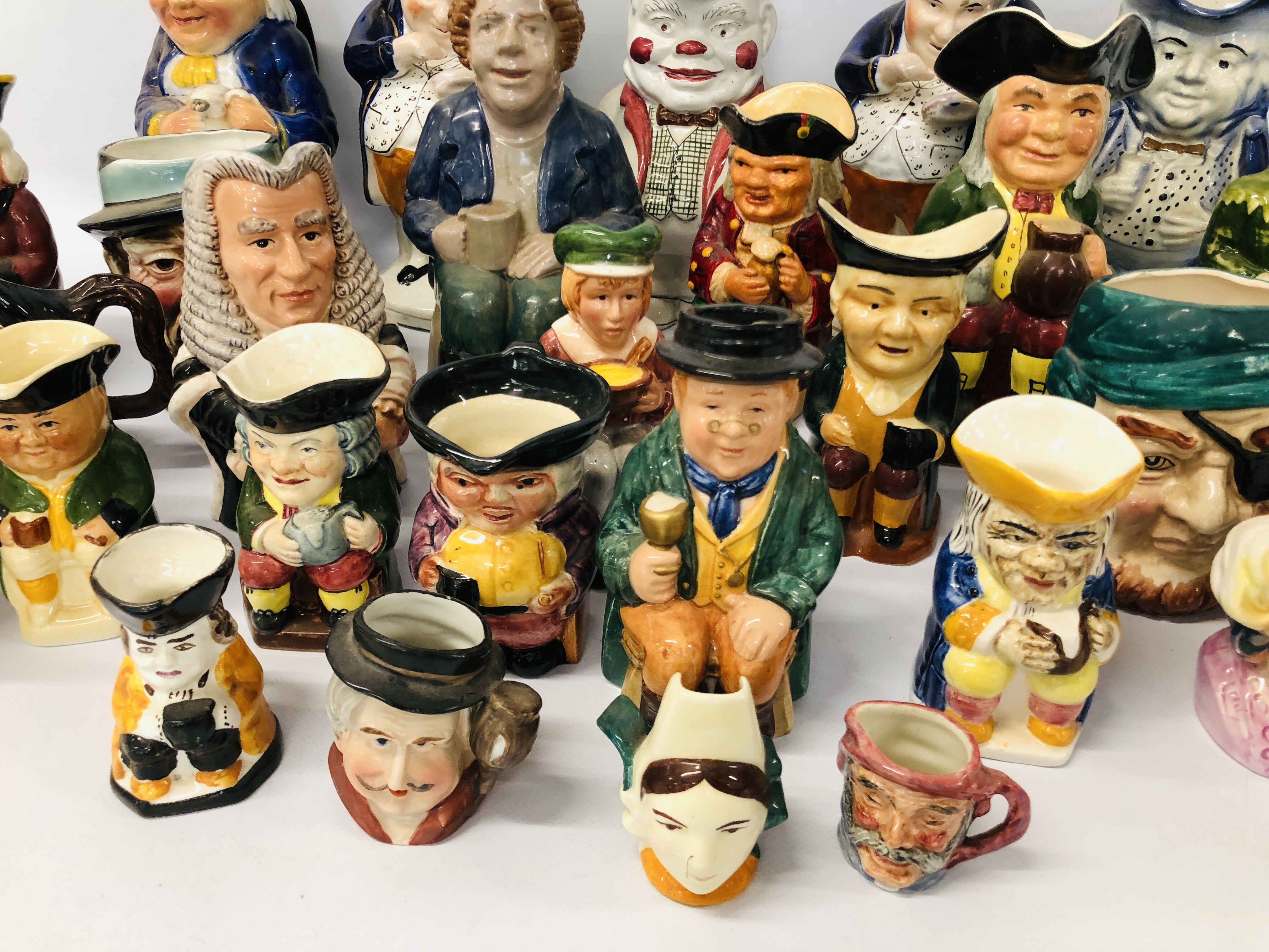 LARGE COLLECTION OF APPROX. 30 CHARACTER AND TOBY JUGS TO INCLUDE STAFFORDSHIRE STYLE, ETC. - Image 7 of 7