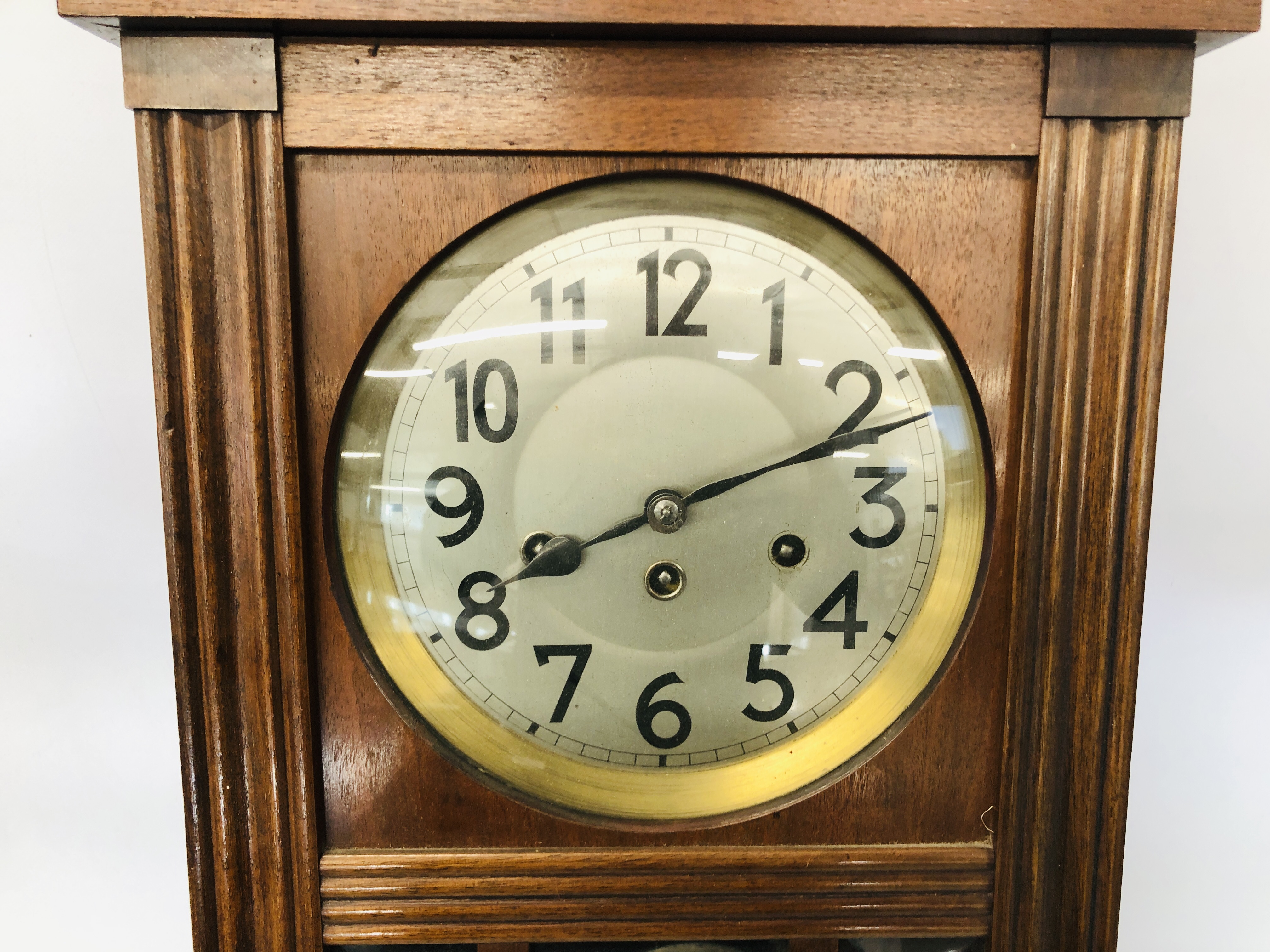 A REGULATOR STYLE WESTMINSTER CHIMING MAHOGANY CASED WALL CLOCK W 33CM, H 72CM. - Bild 4 aus 10